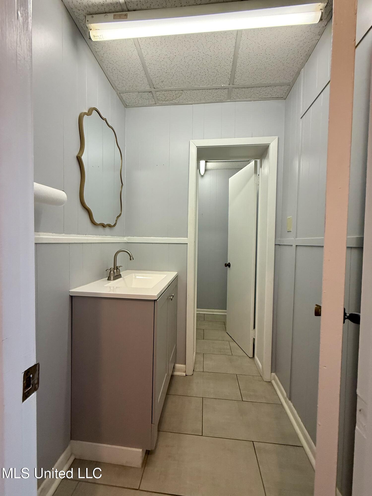 128 S First Street Property Photo 28