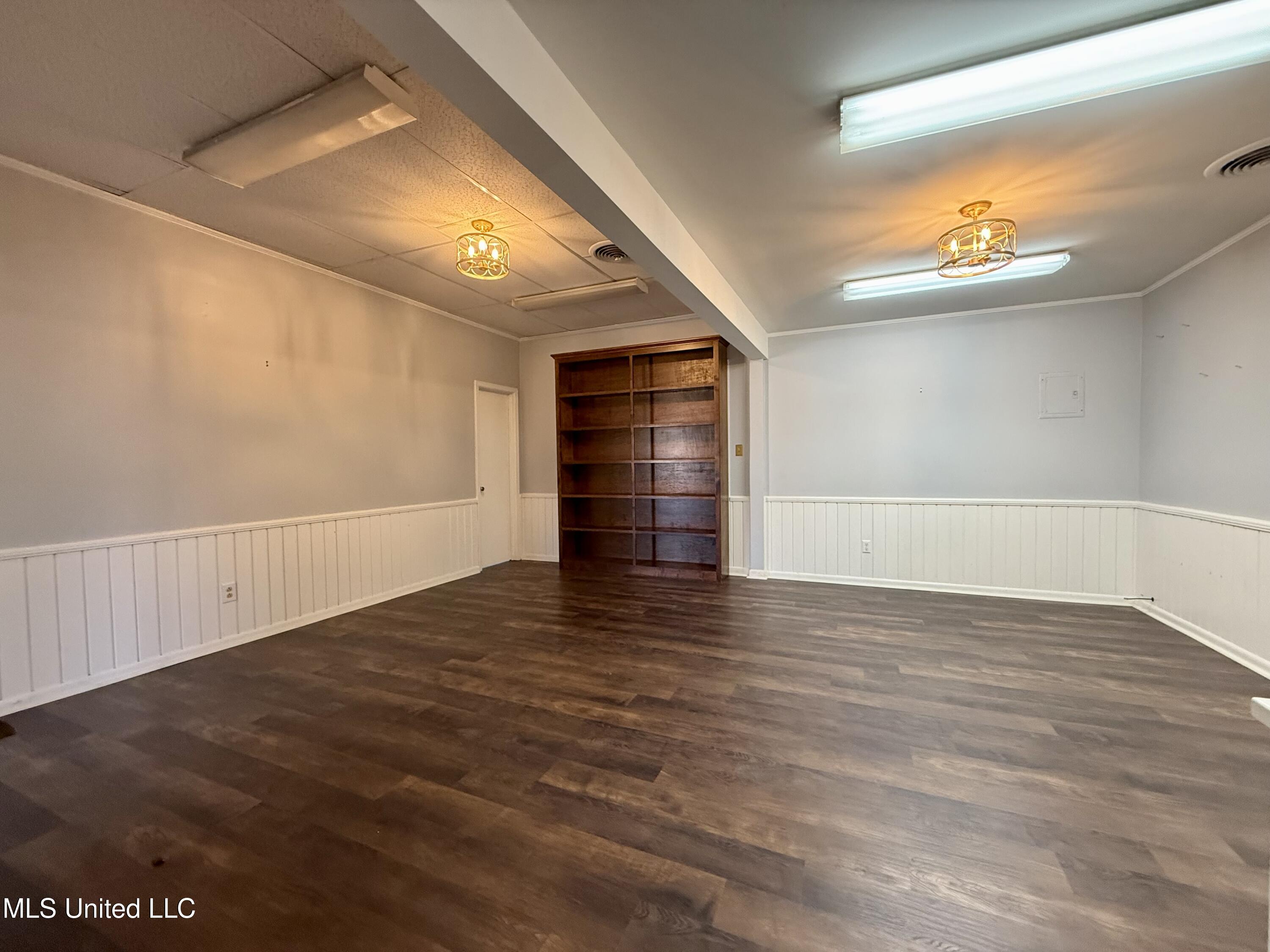 128 S First Street Property Photo 31