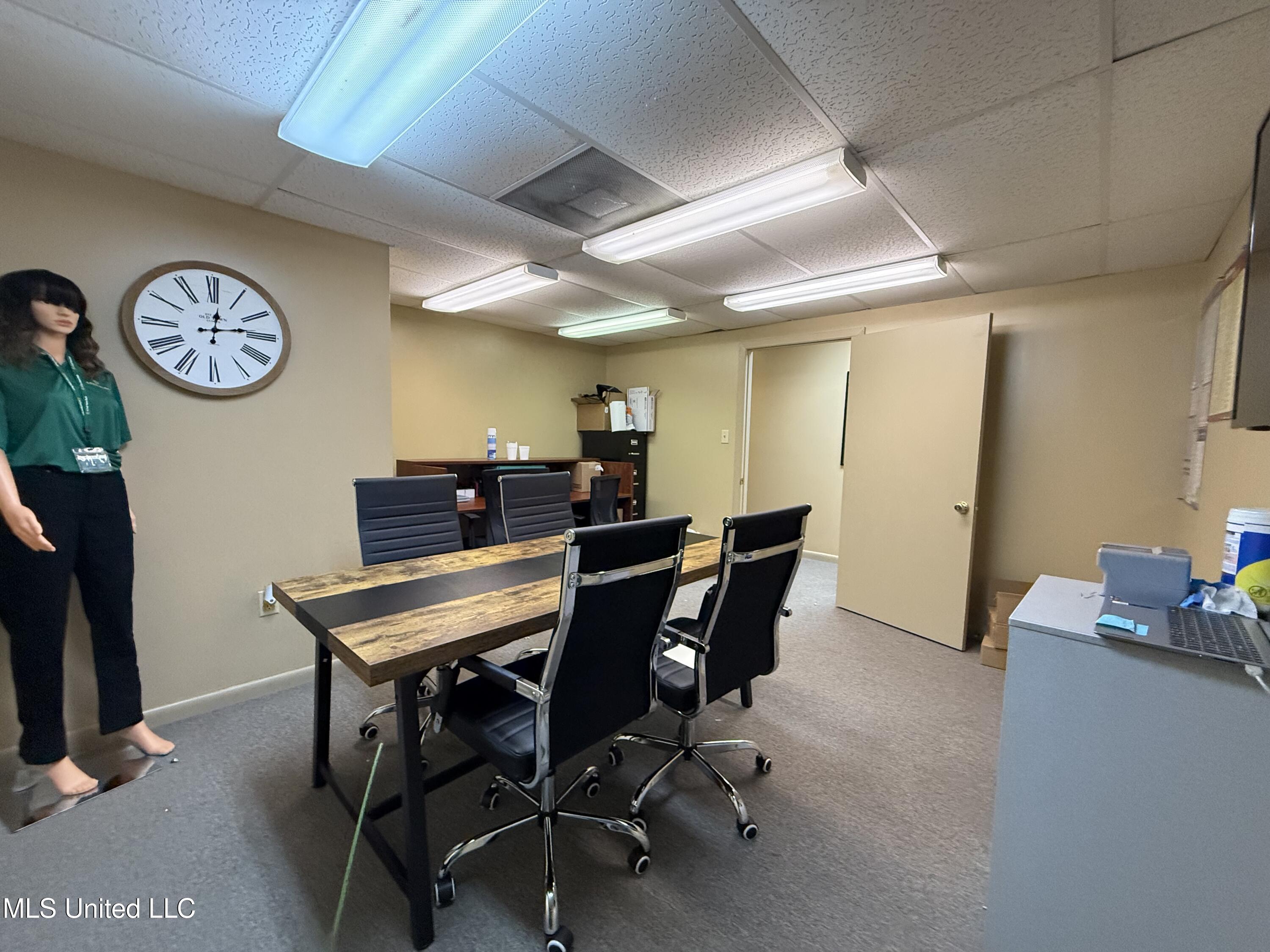 128 S First Street Property Photo 39