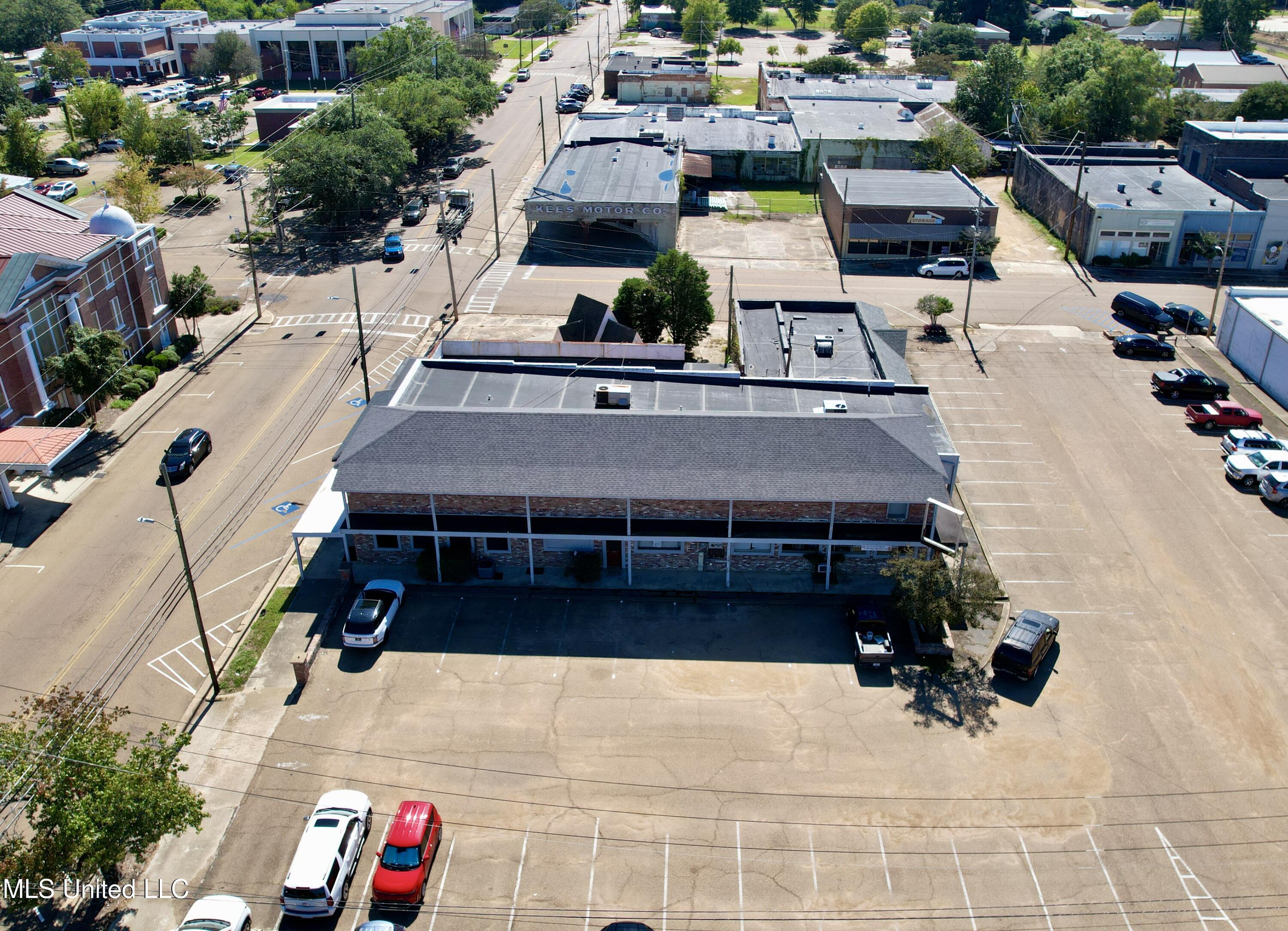 128 S First Street Property Photo 47