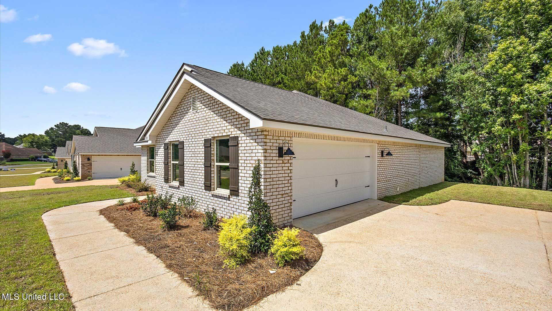 248 Raulston Drive Property Photo 2