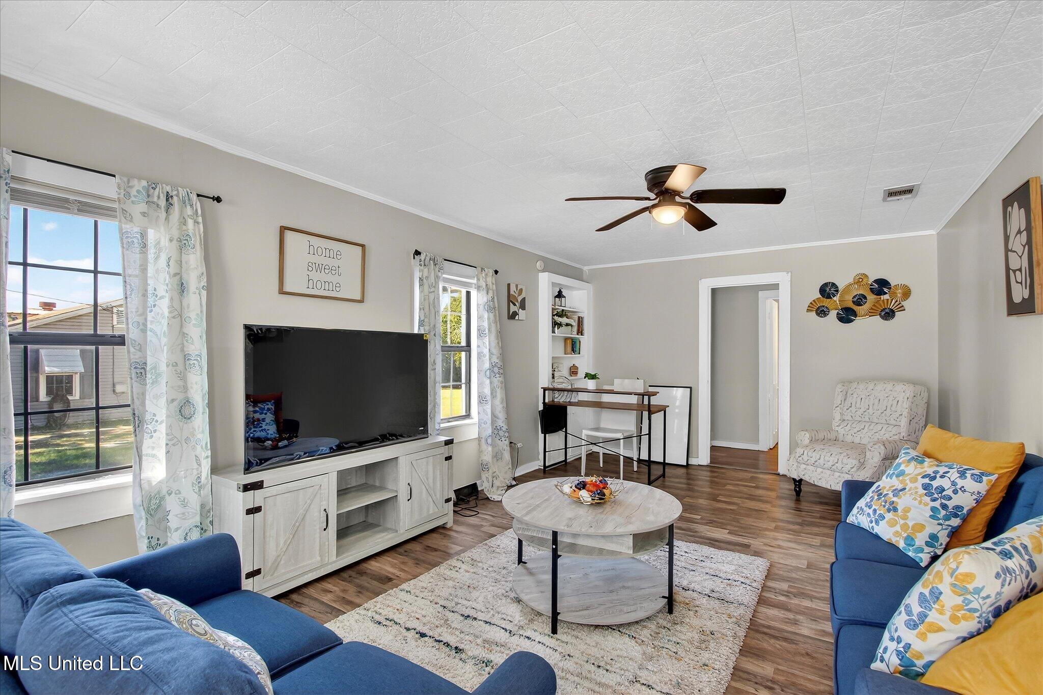 1264 28th Street Property Photo 7