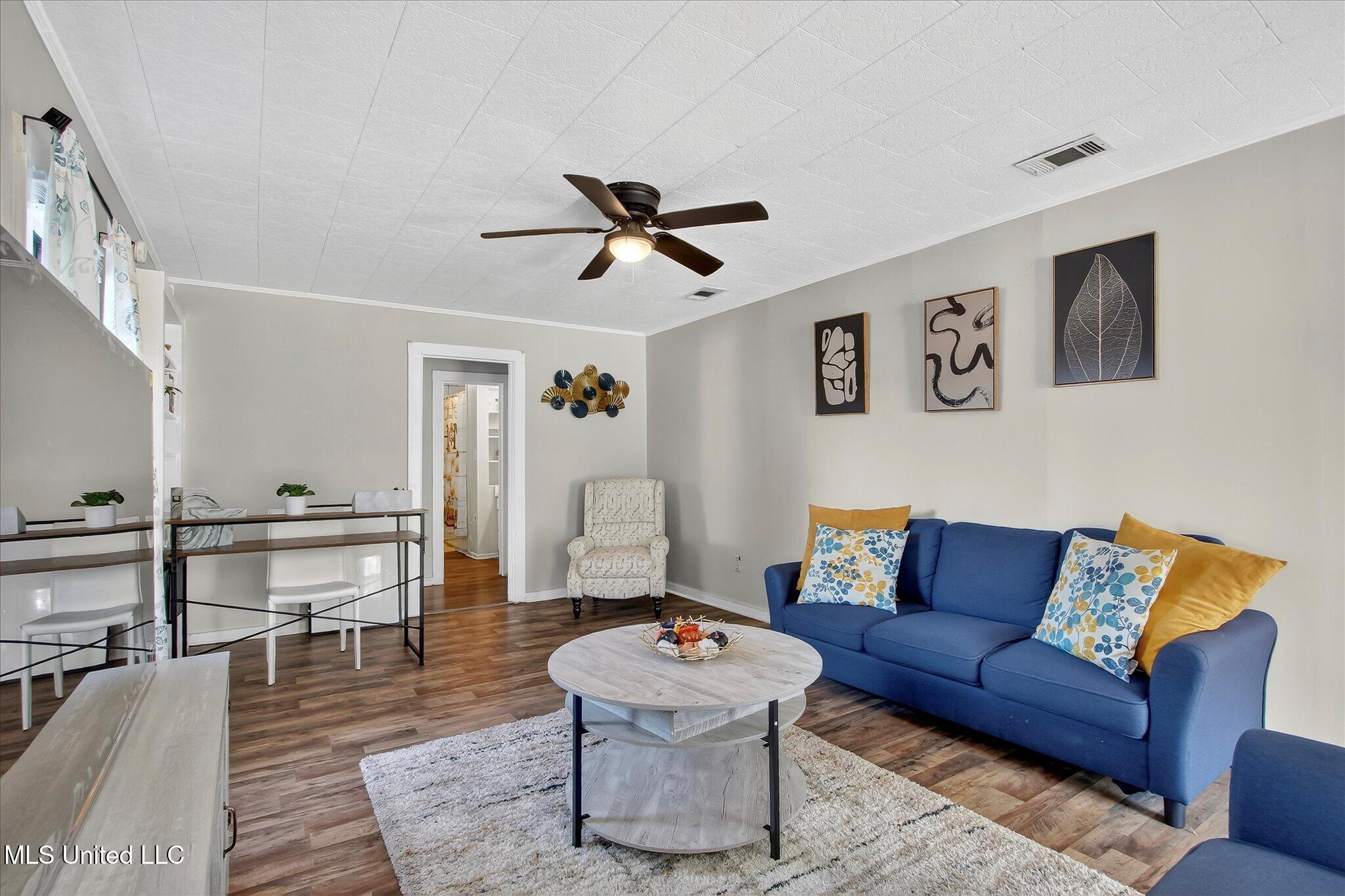 1264 28th Street Property Photo 8