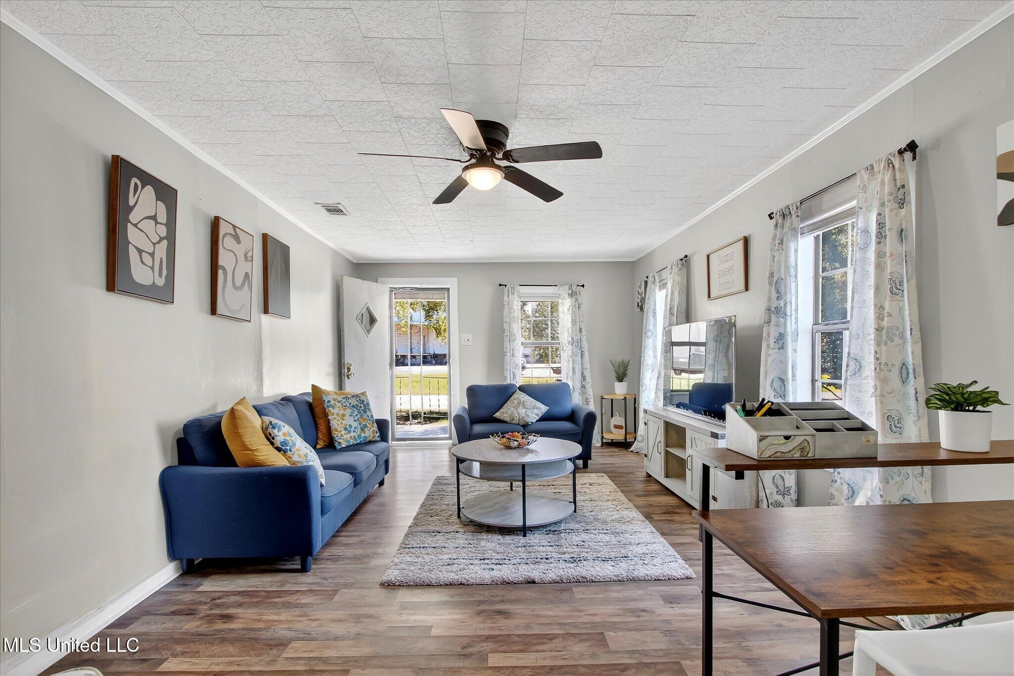 1264 28th Street Property Photo 10