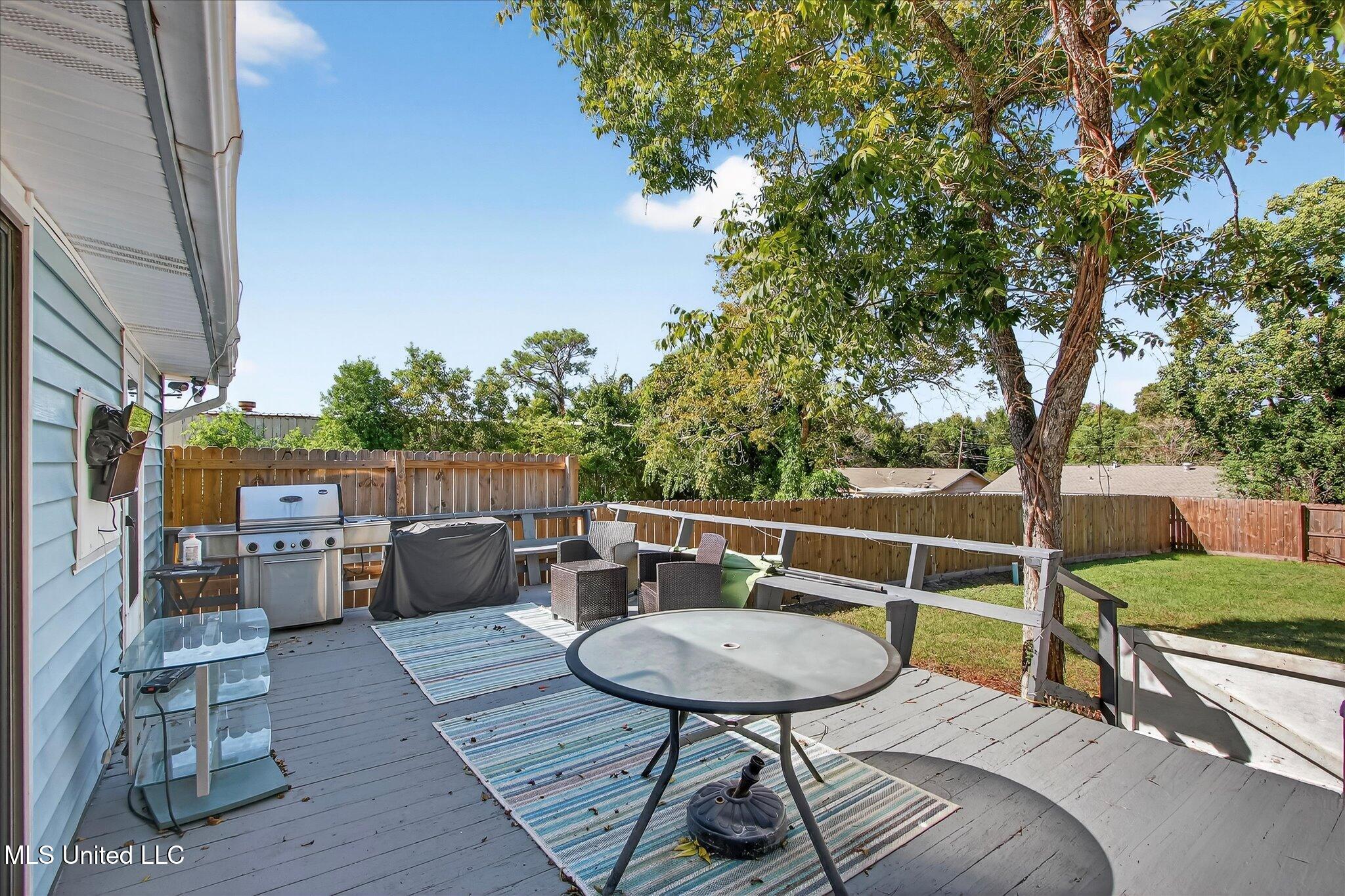 1264 28th Street Property Photo 39