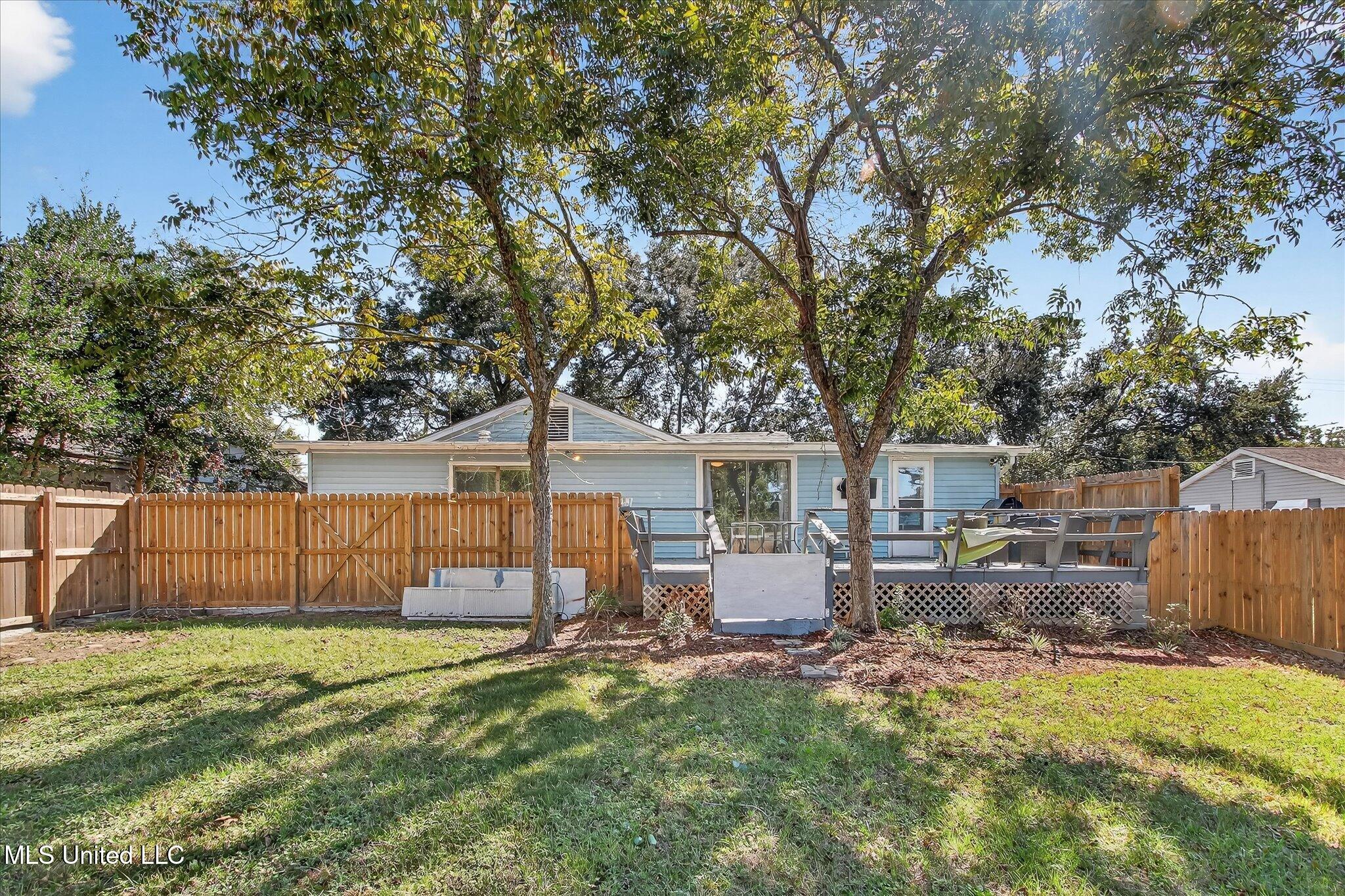 1264 28th Street Property Photo 44