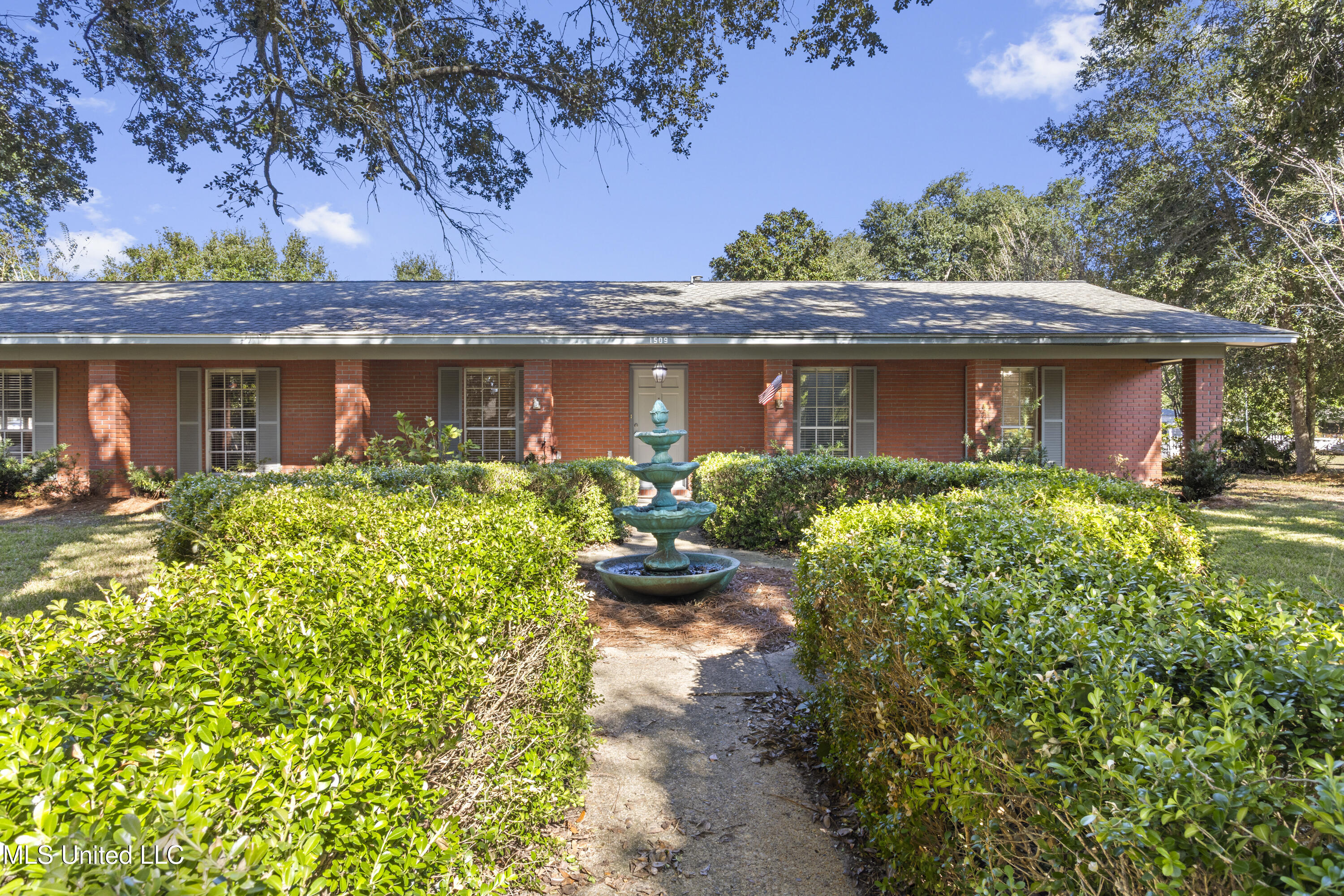 1509 E Second Street Property Photo 6