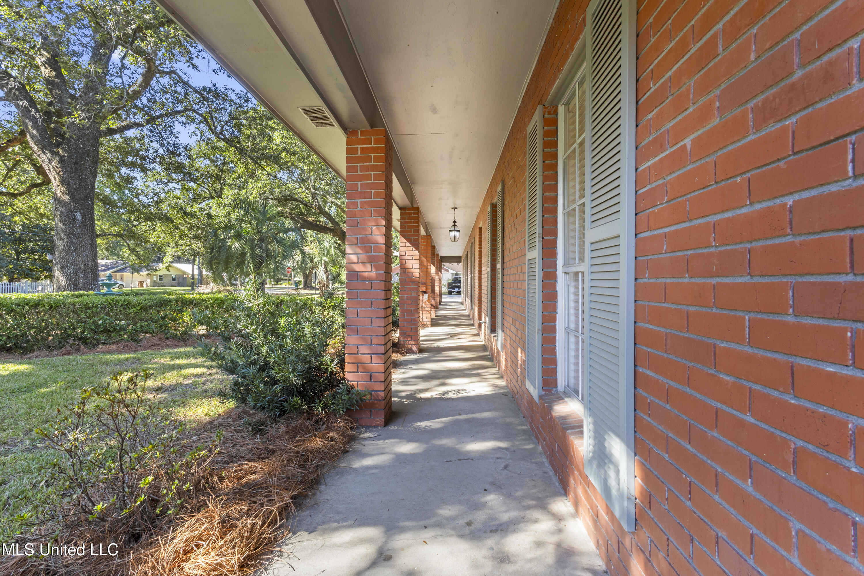 1509 E Second Street Property Photo 8