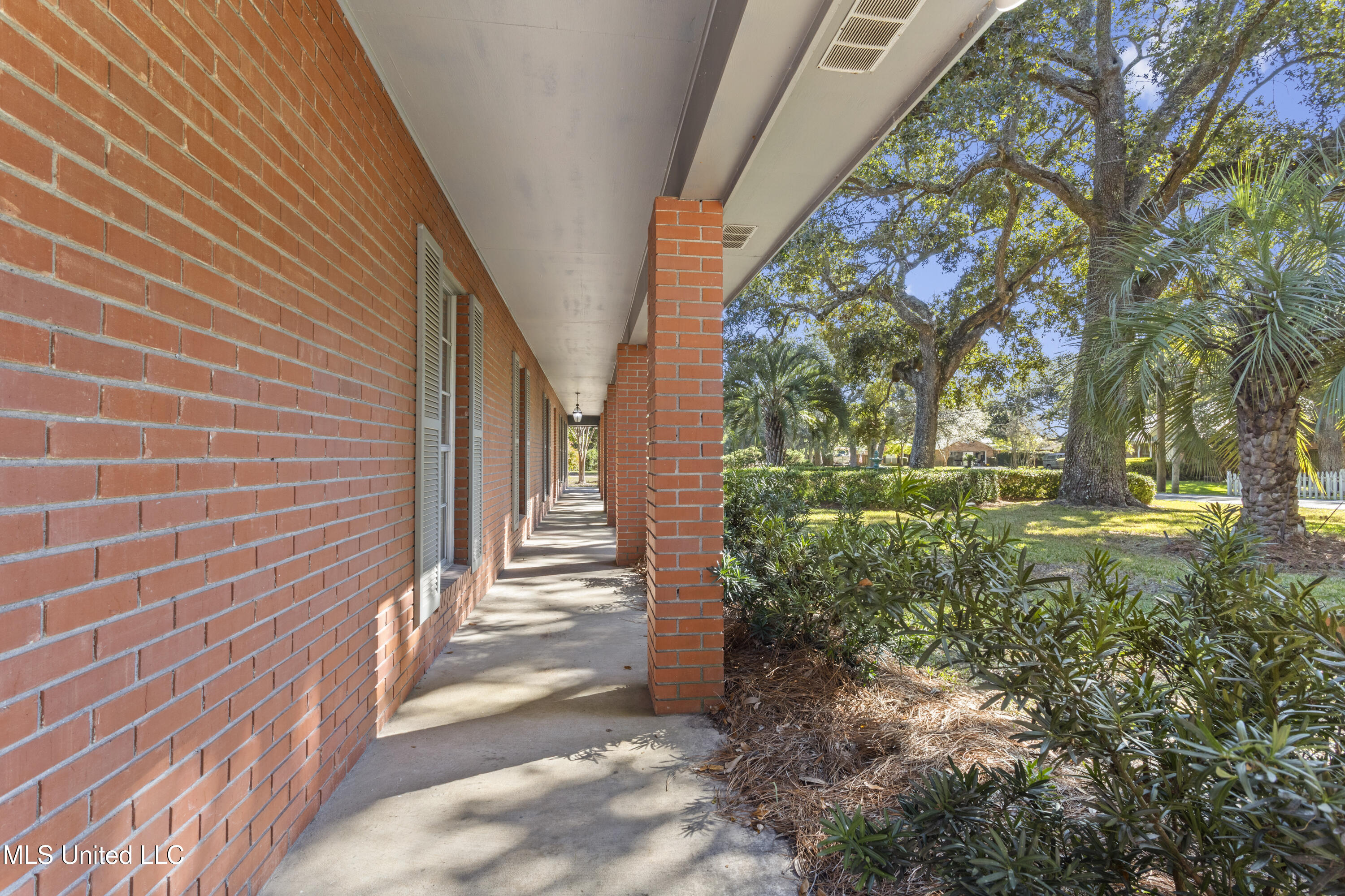 1509 E Second Street Property Photo 9