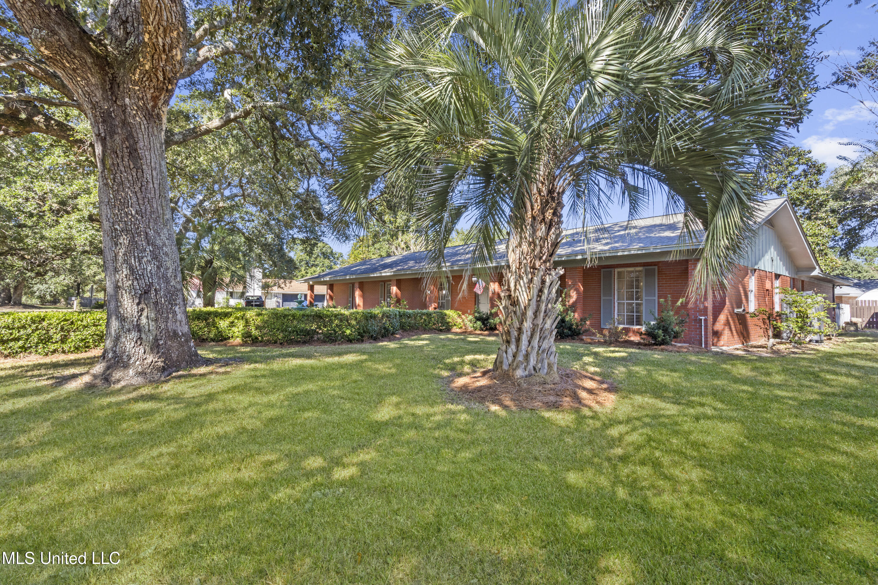 1509 E Second Street Property Photo 48