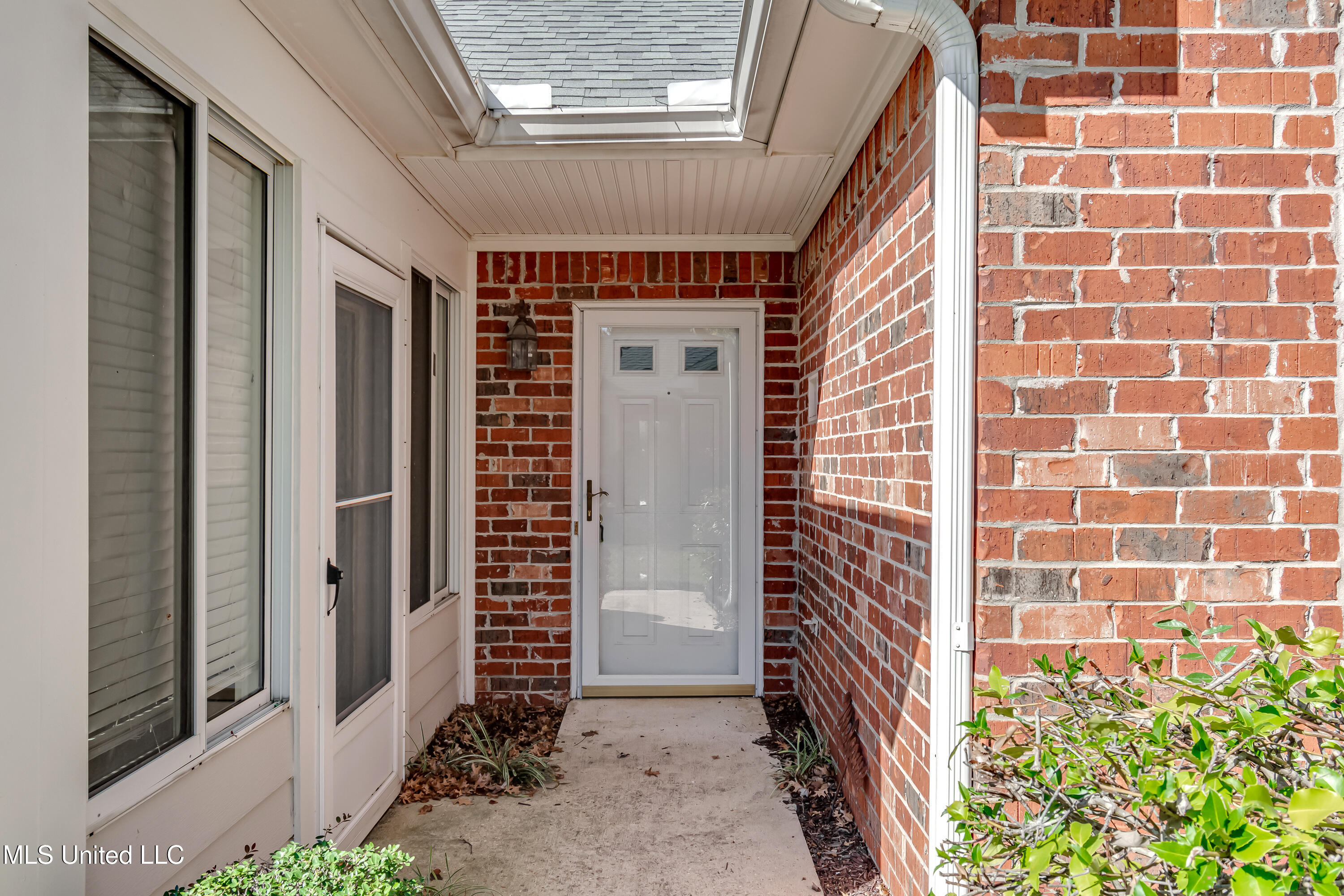 1123 Gerrits Landing Property Photo 4