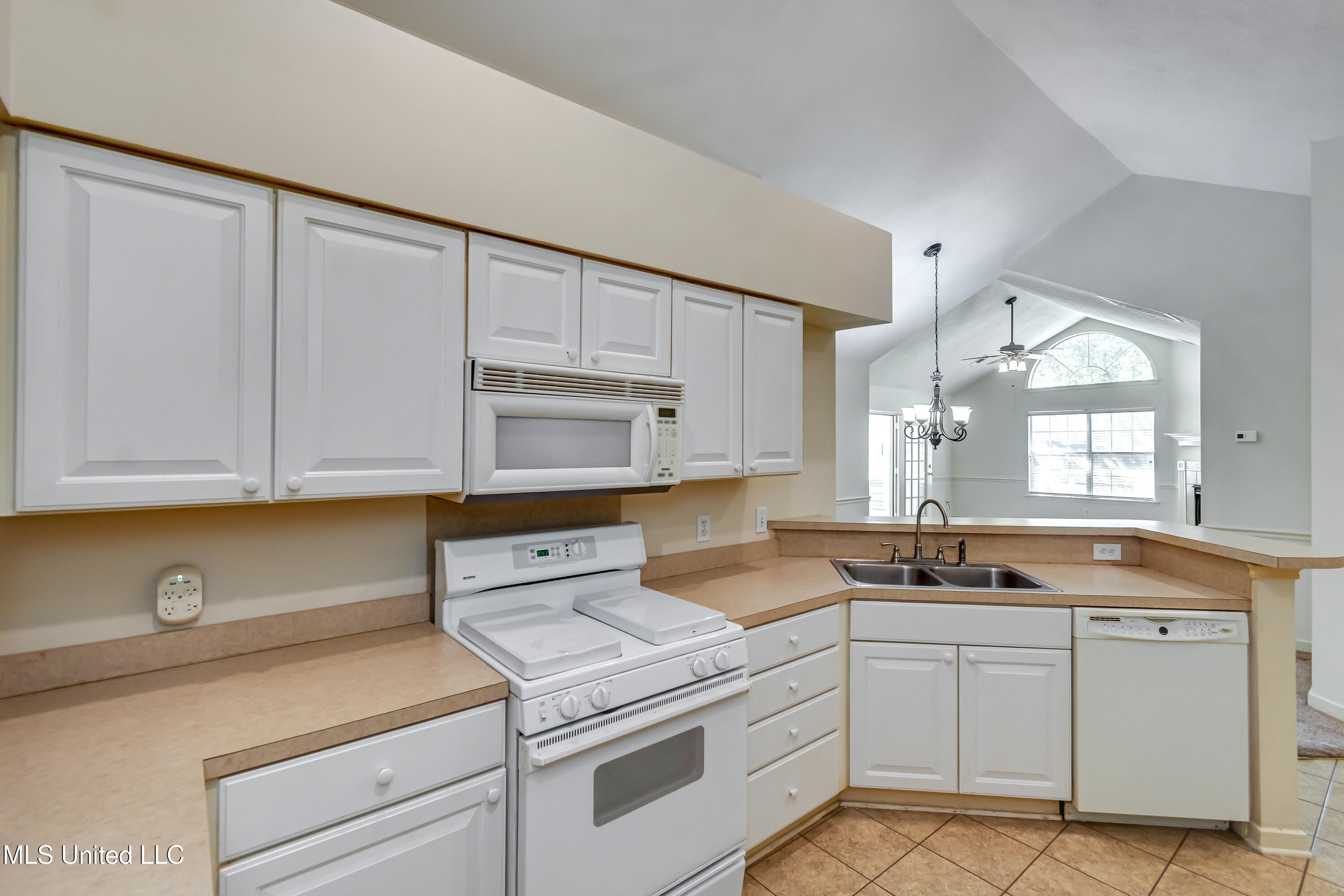 1123 Gerrits Landing Property Photo 19