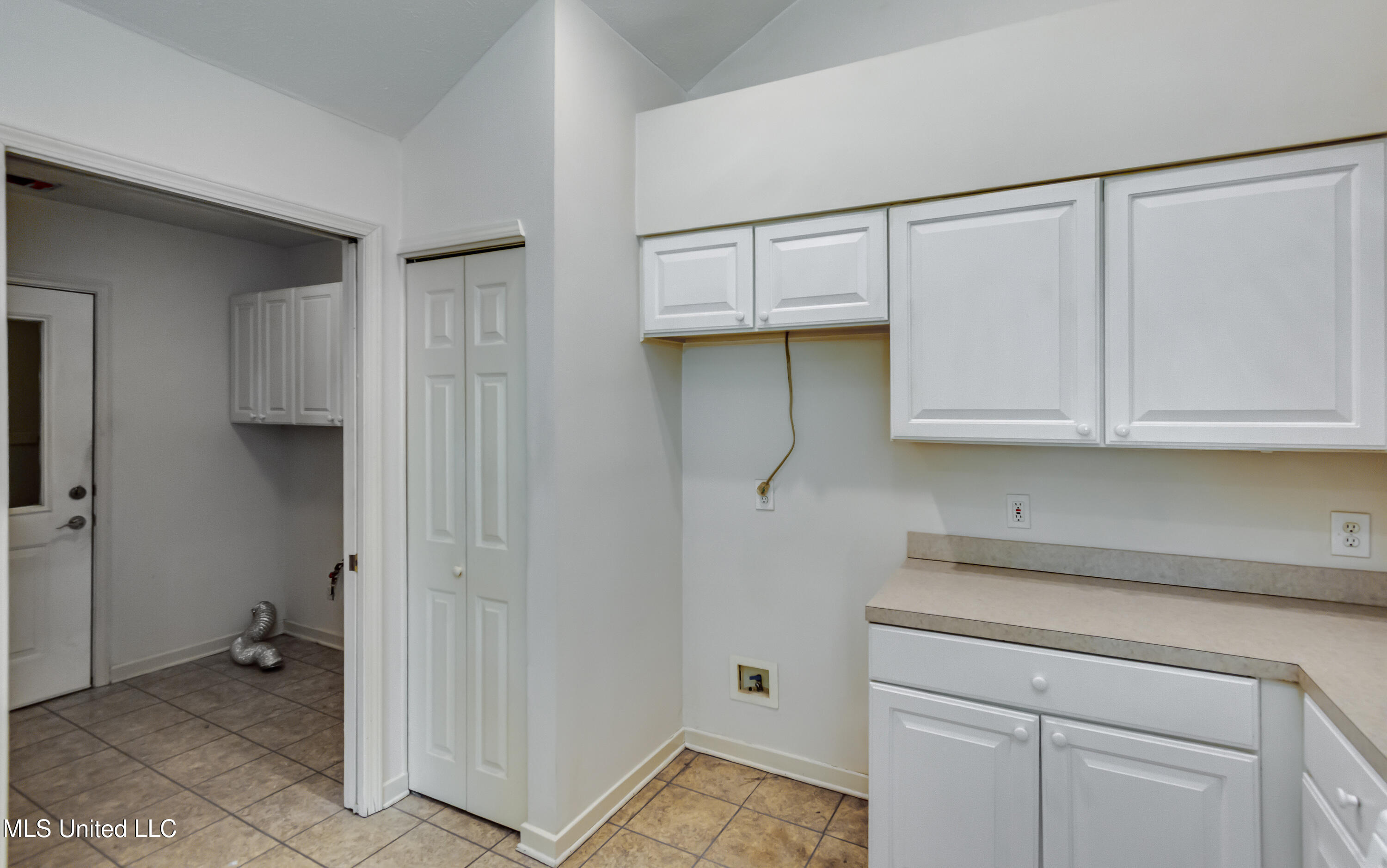 1123 Gerrits Landing Property Photo 21