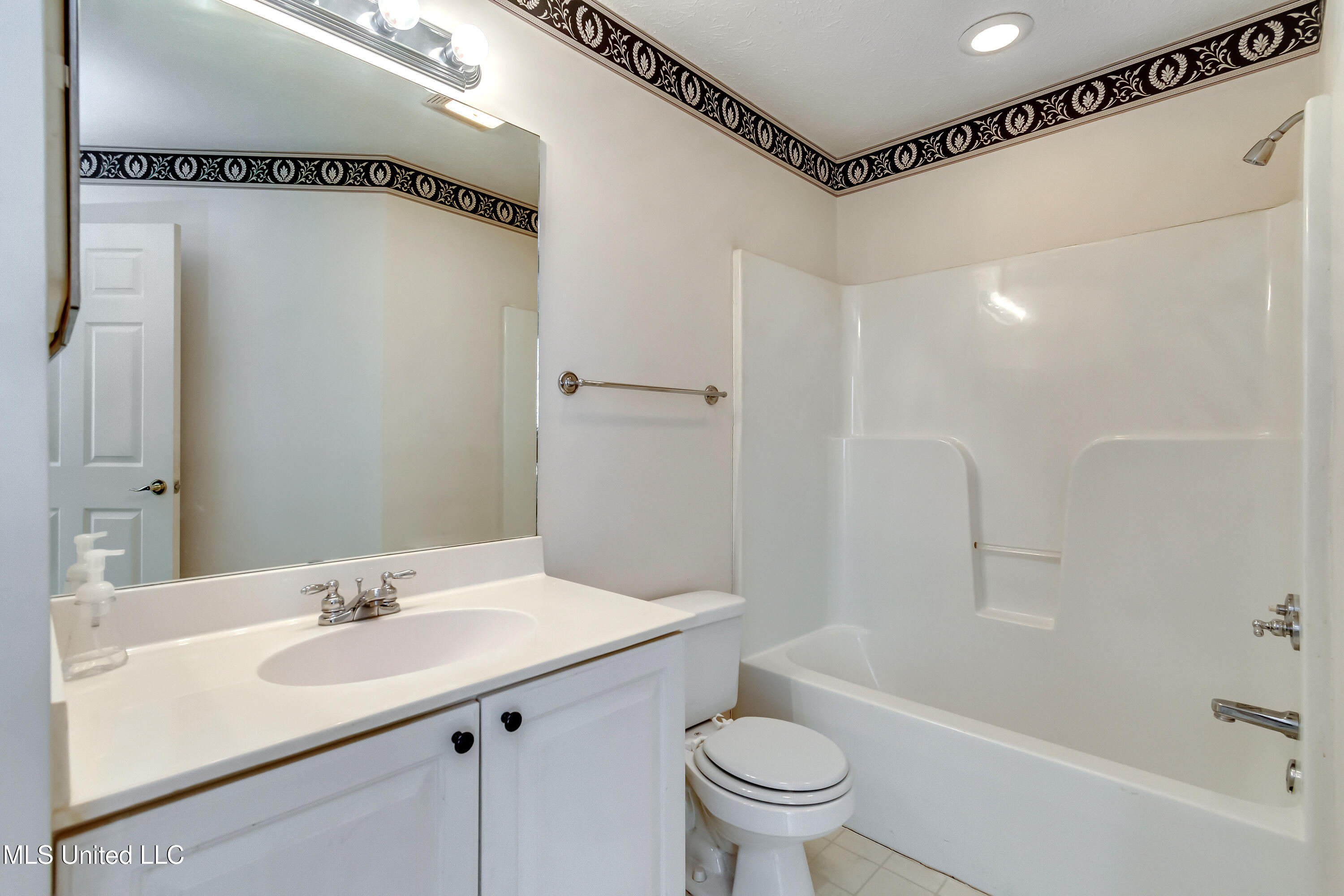 1123 Gerrits Landing Property Photo 36