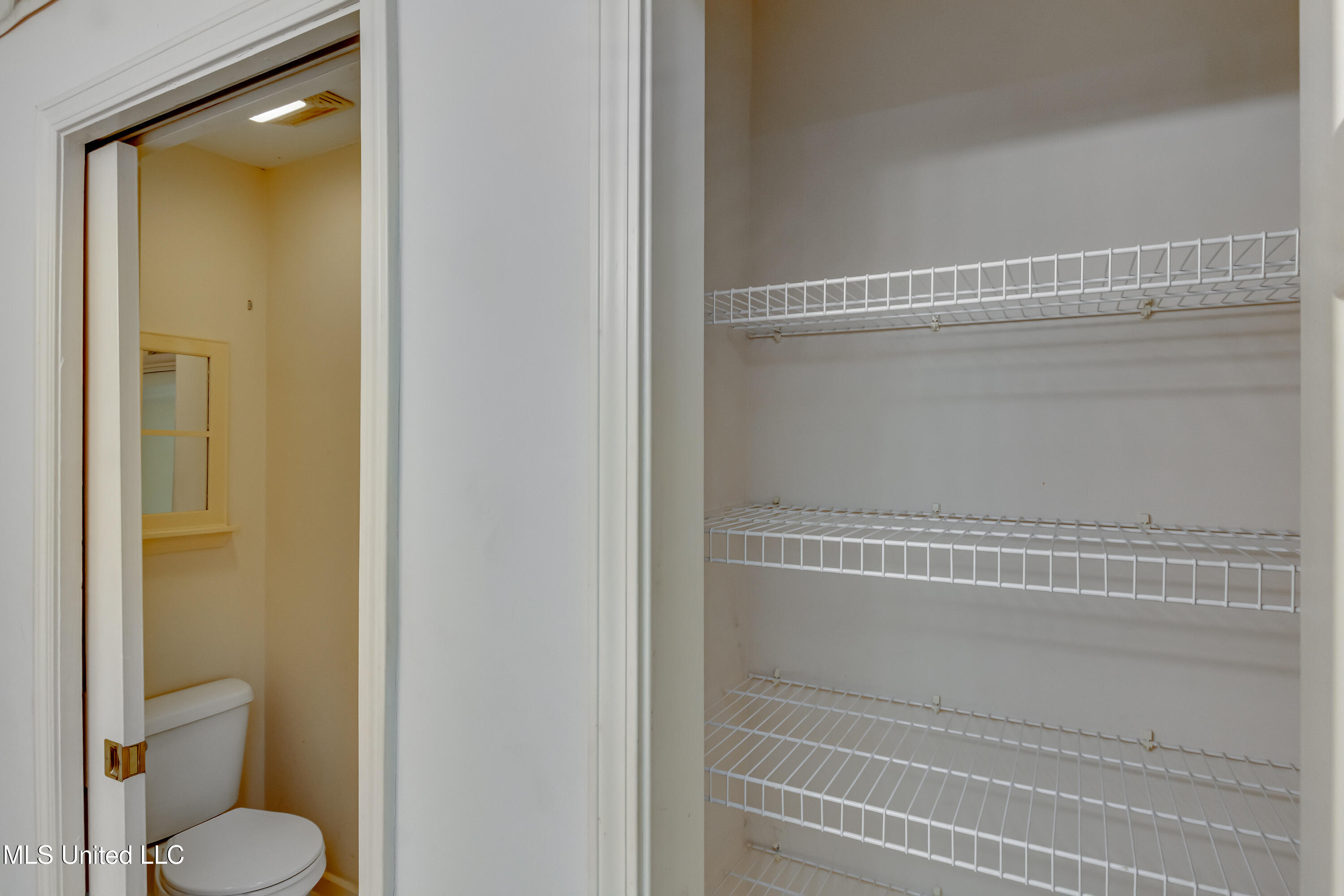 1123 Gerrits Landing Property Photo 40