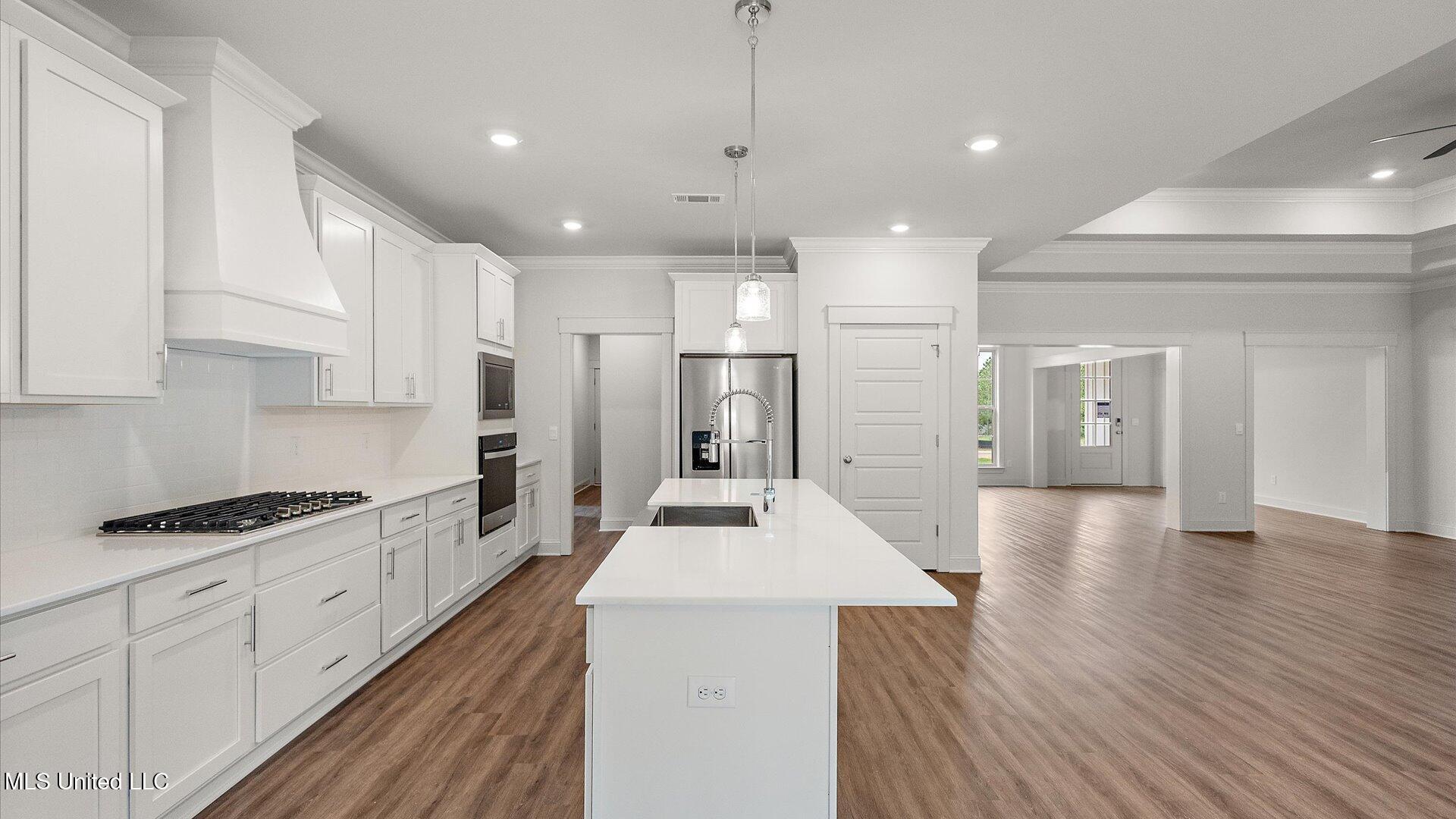 320 Cornerstone Crossing Property Photo 15