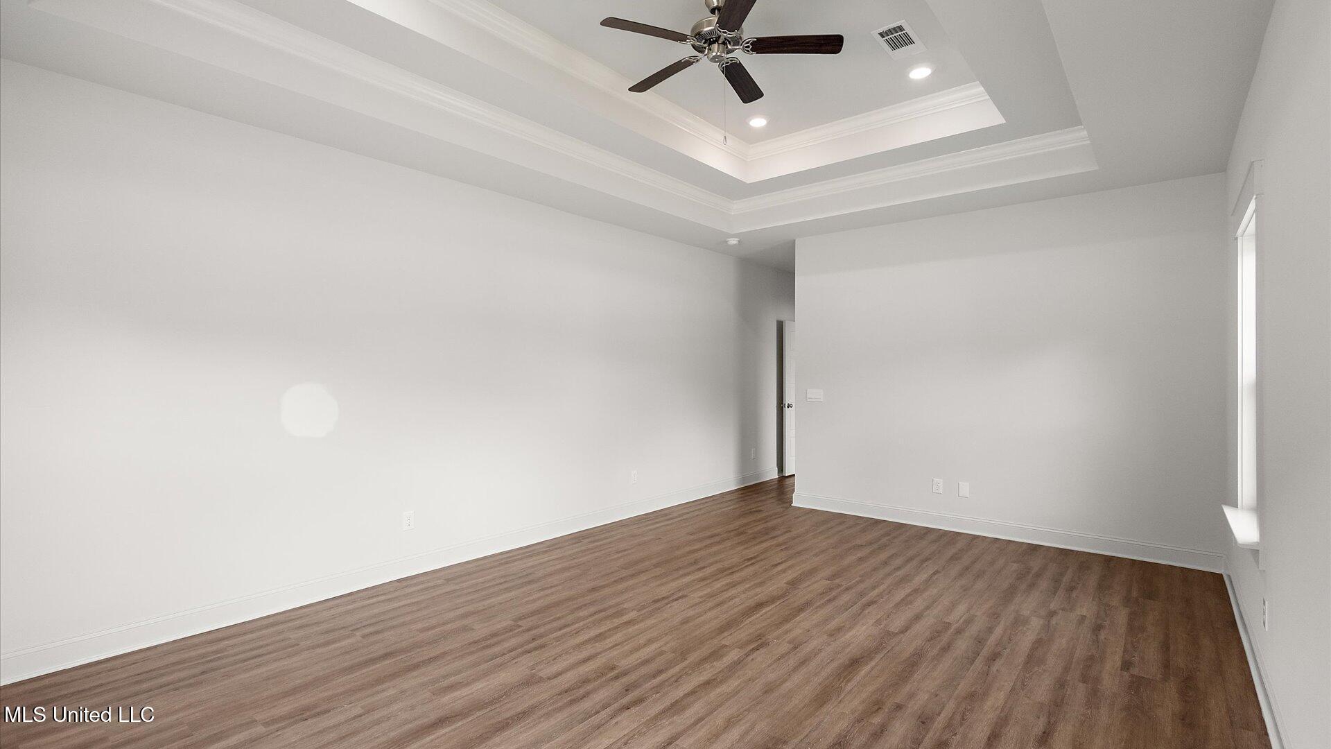320 Cornerstone Crossing Property Photo 20