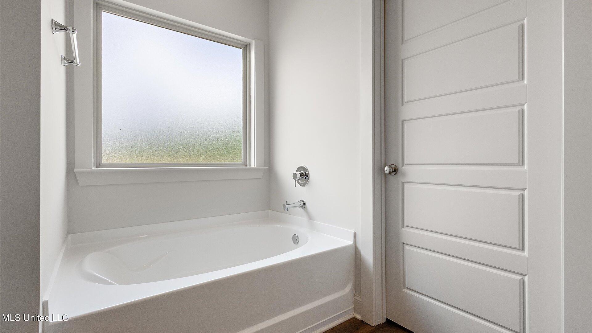 320 Cornerstone Crossing Property Photo 23