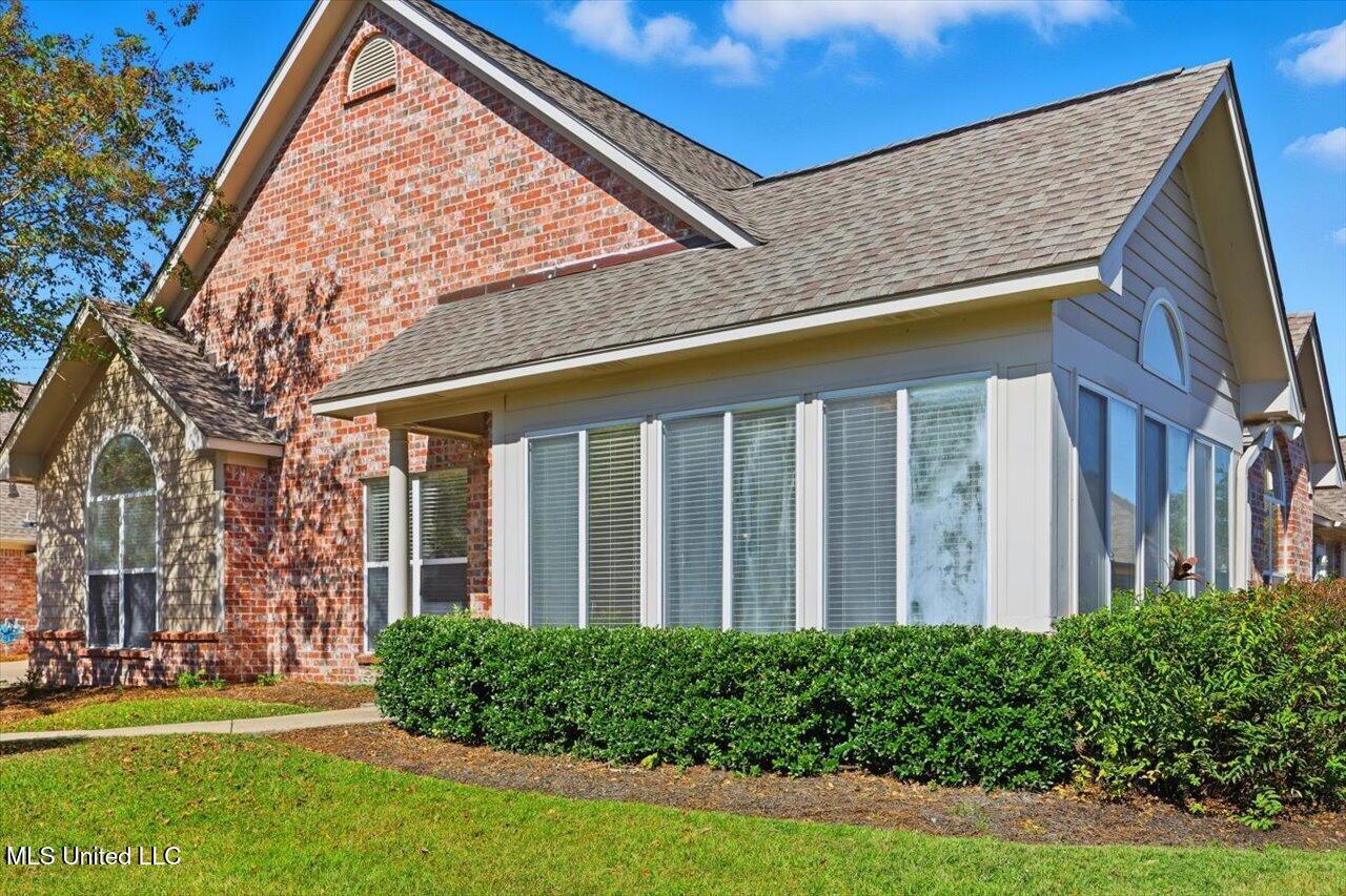 720 Independence Boulevard Property Photo 2