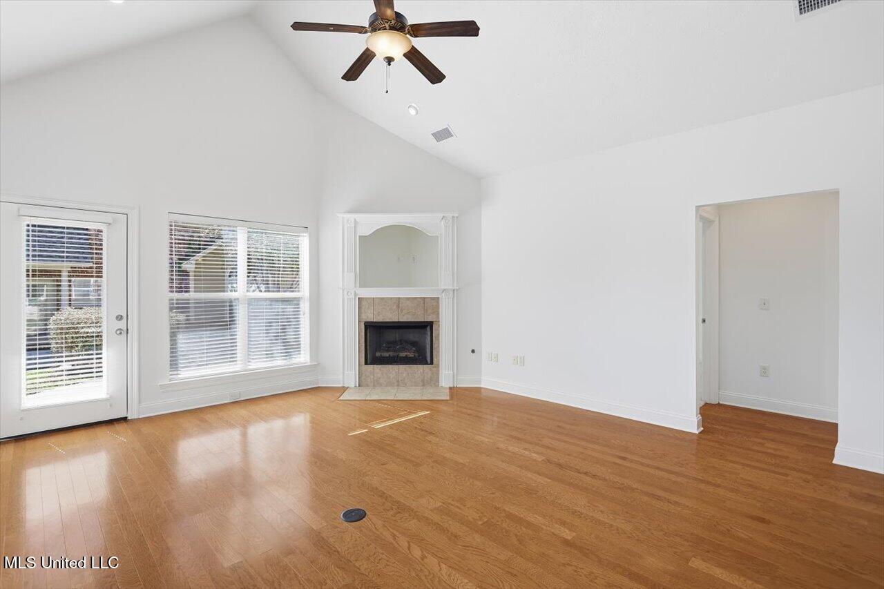 720 Independence Boulevard Property Photo 8