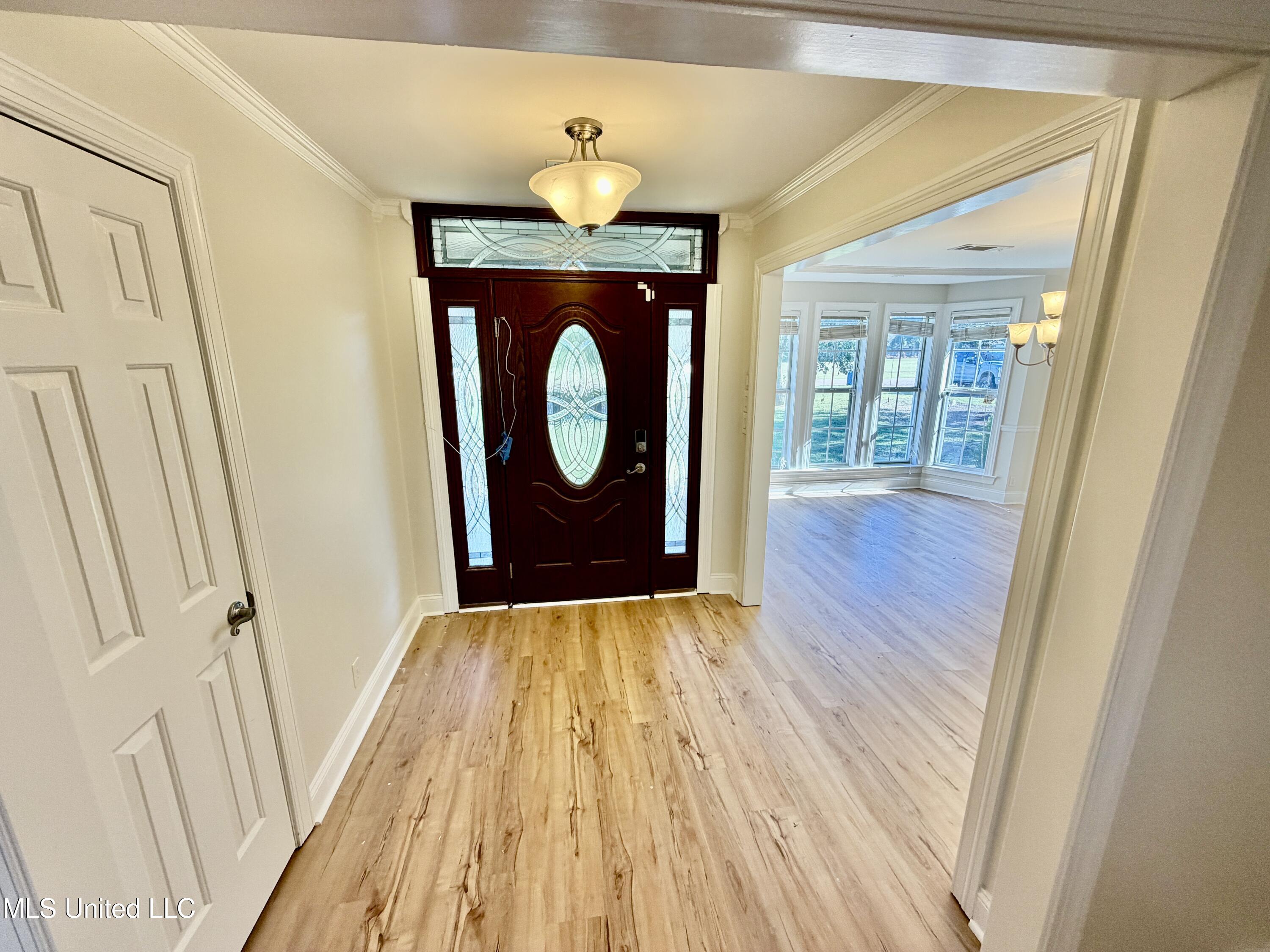 340 Porter Drive Property Photo 2
