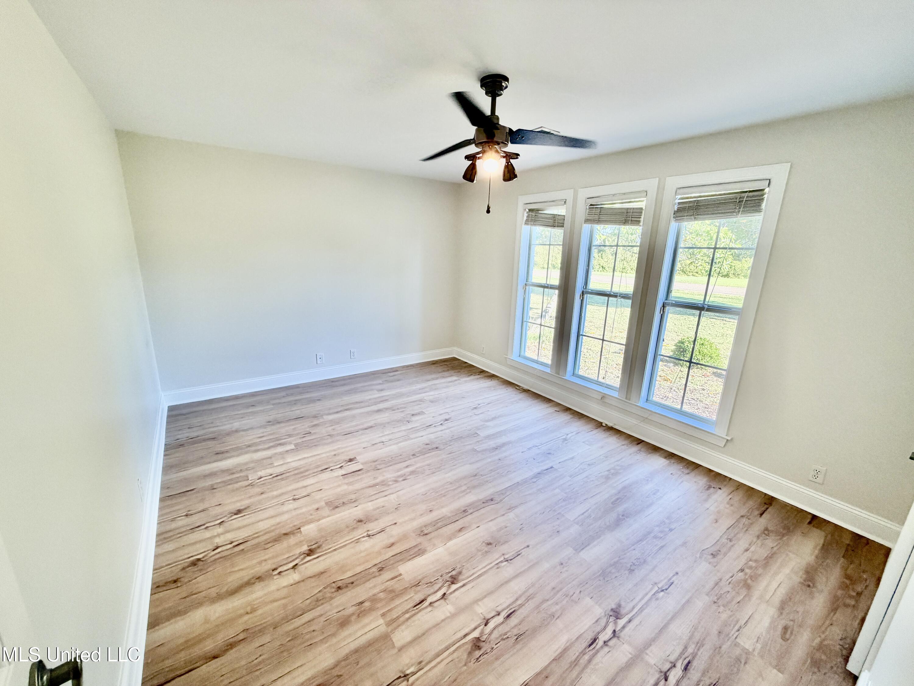 340 Porter Drive Property Photo 17
