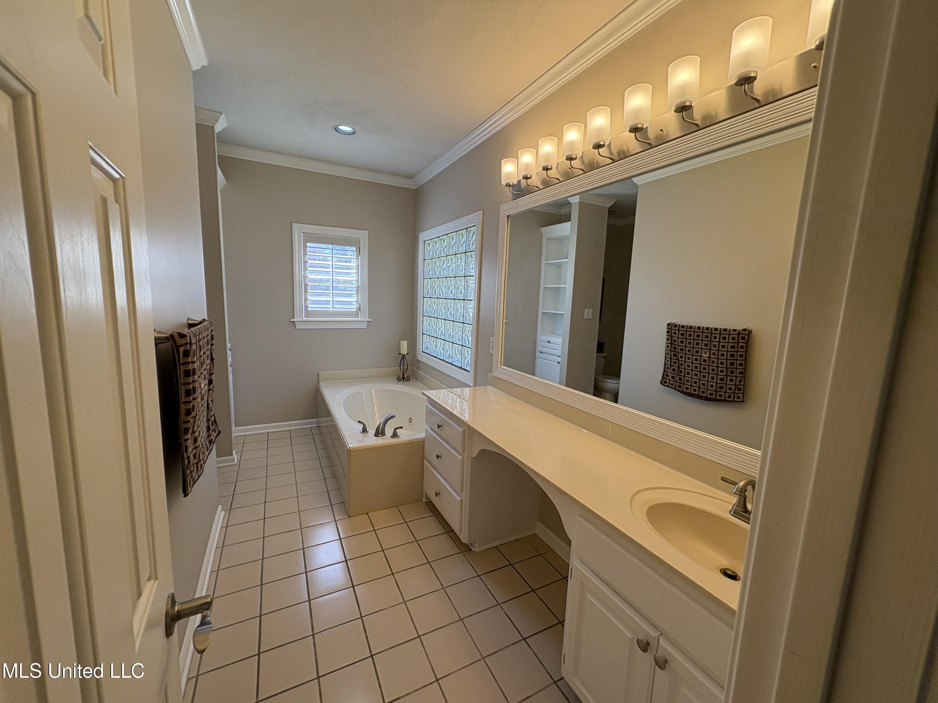 570 Springlake Drive Property Photo 17