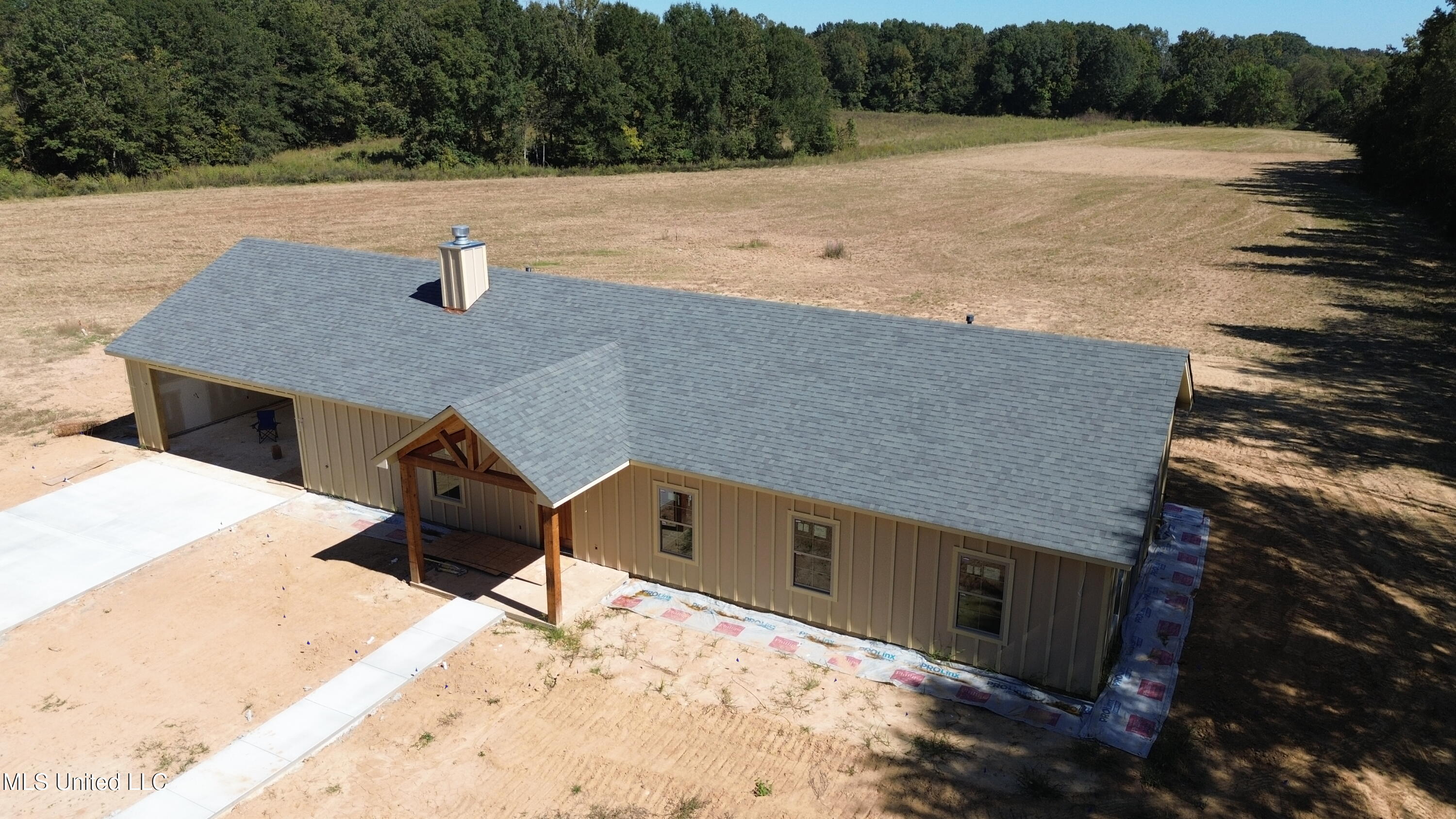 990 Black Jack Road Property Photo 3