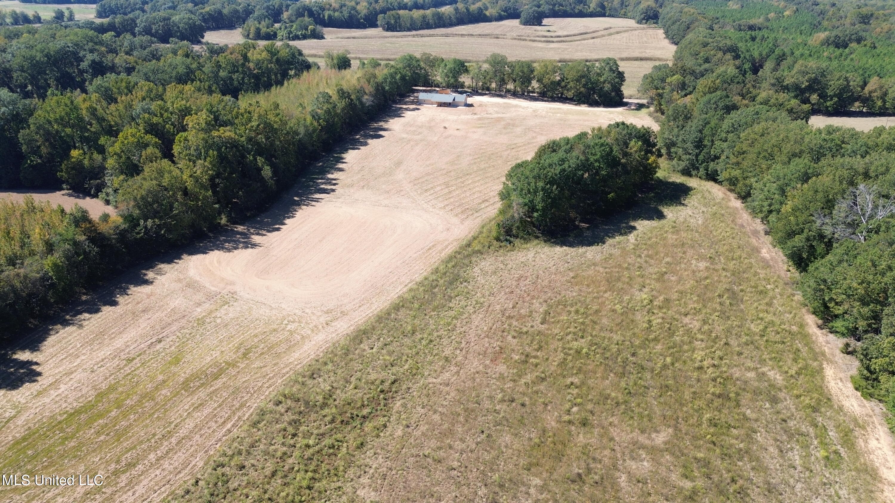 990 Black Jack Road Property Photo 5