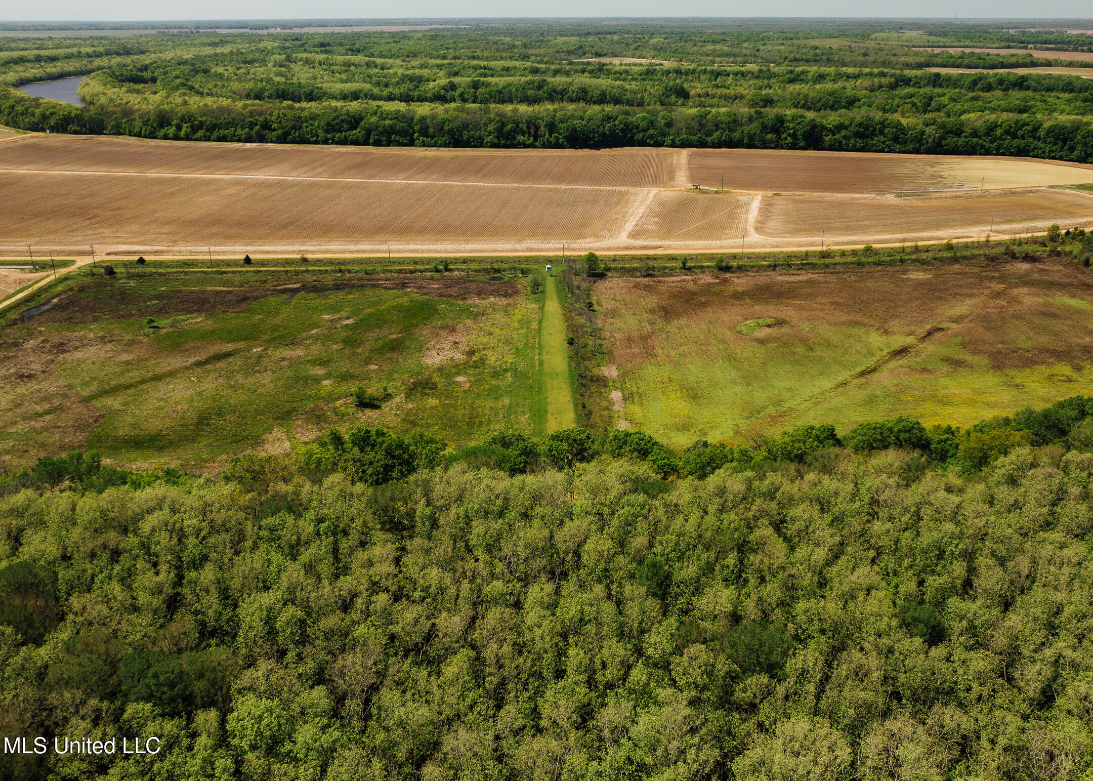 County Rd 176 Property Photo 14