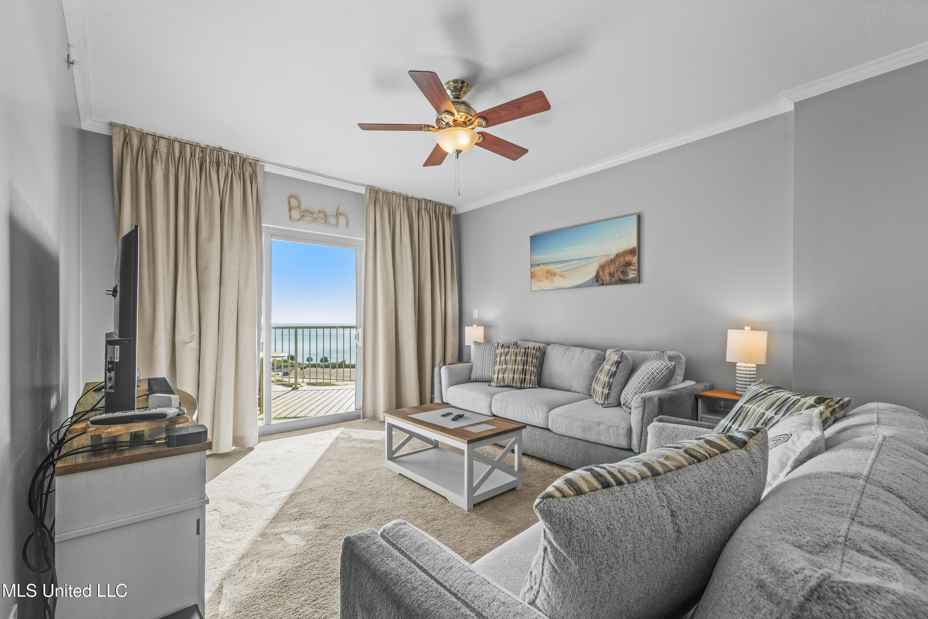 1899 Beach Boulevard Property Photo 9