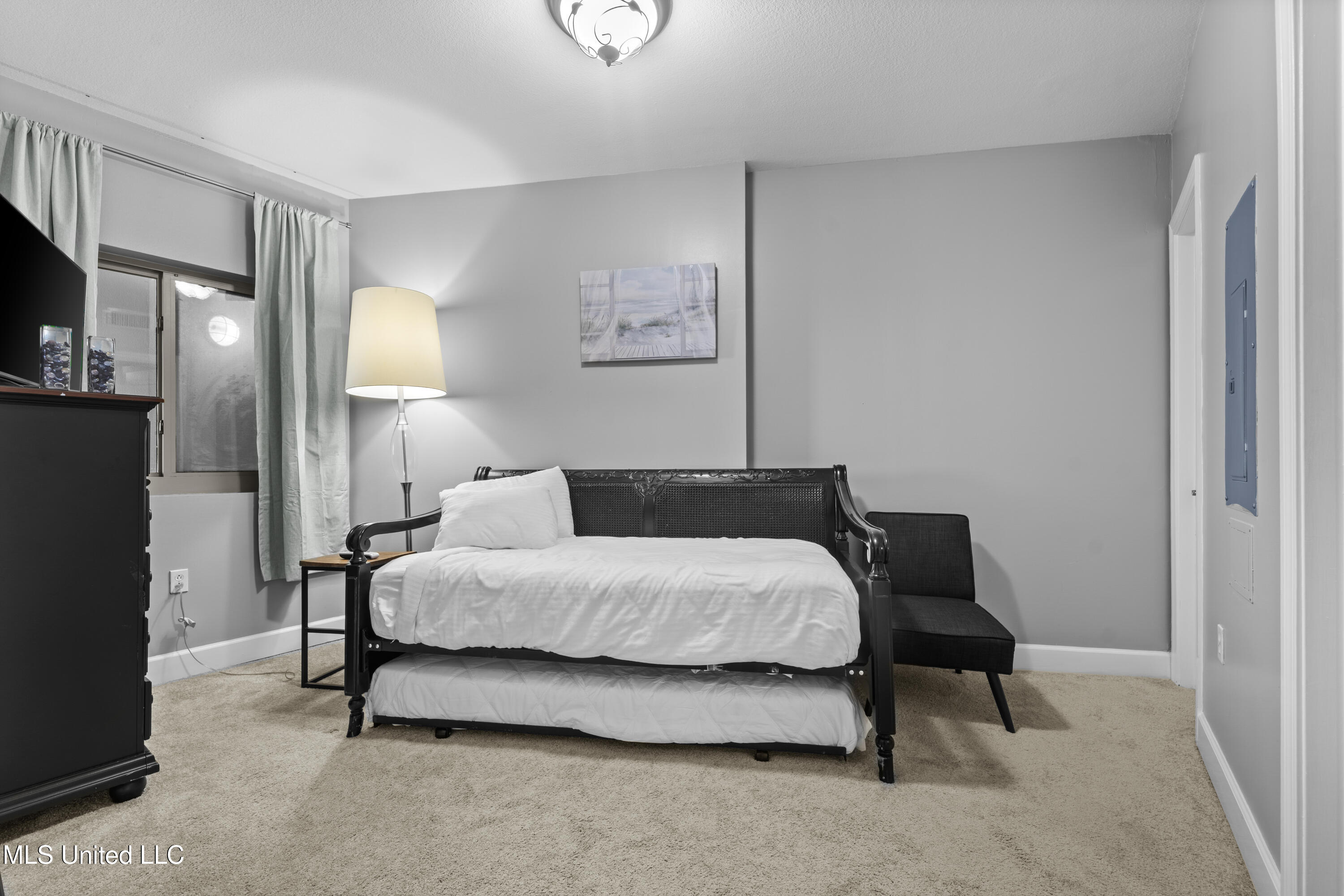 1899 Beach Boulevard Property Photo 15