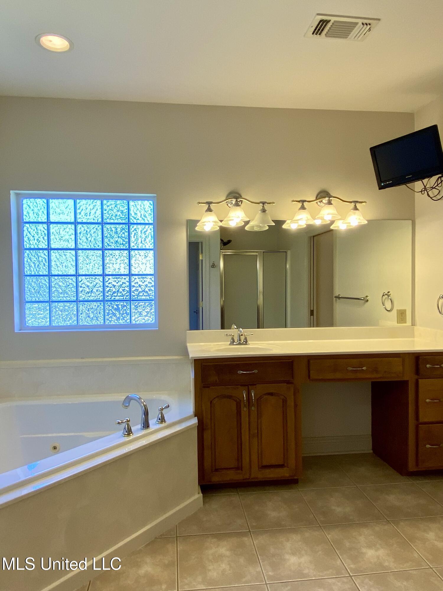 105 Fox Pen Drive Property Photo 24