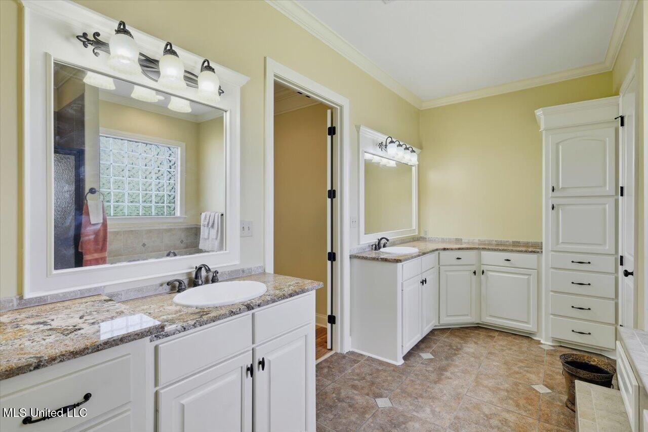 202 Esplanade Drive Property Photo 25