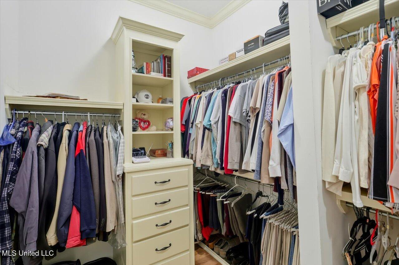 202 Esplanade Drive Property Photo 26