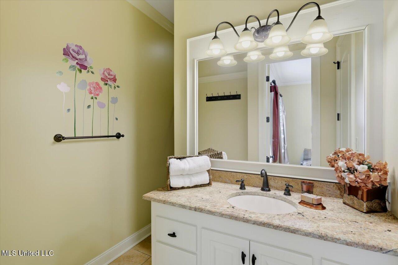 202 Esplanade Drive Property Photo 29