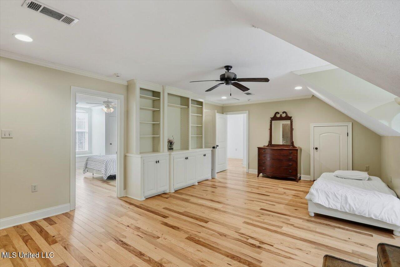 202 Esplanade Drive Property Photo 35