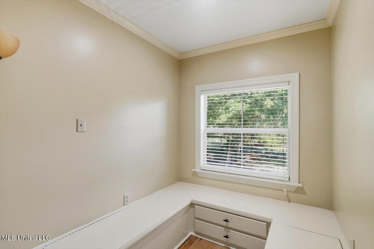 202 Esplanade Drive Property Photo 36