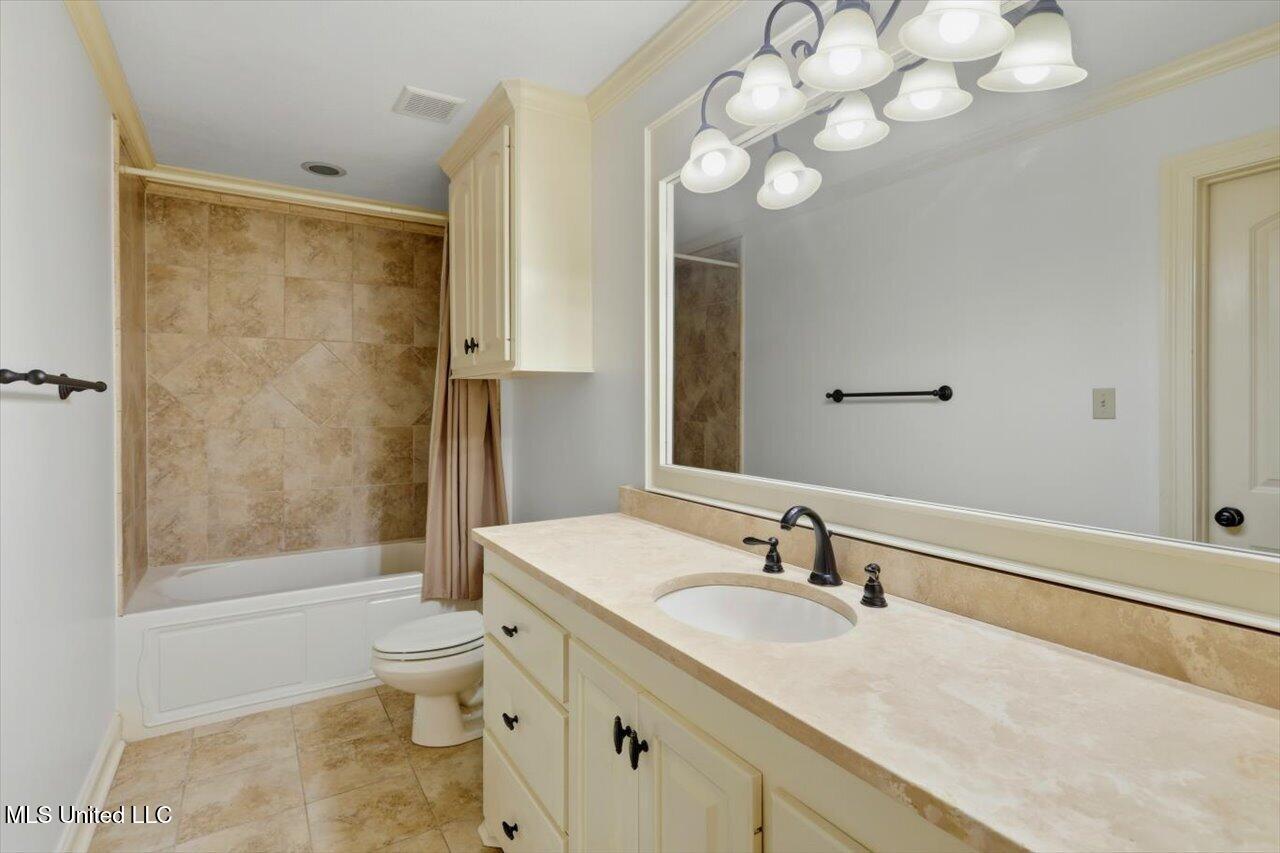 202 Esplanade Drive Property Photo 39