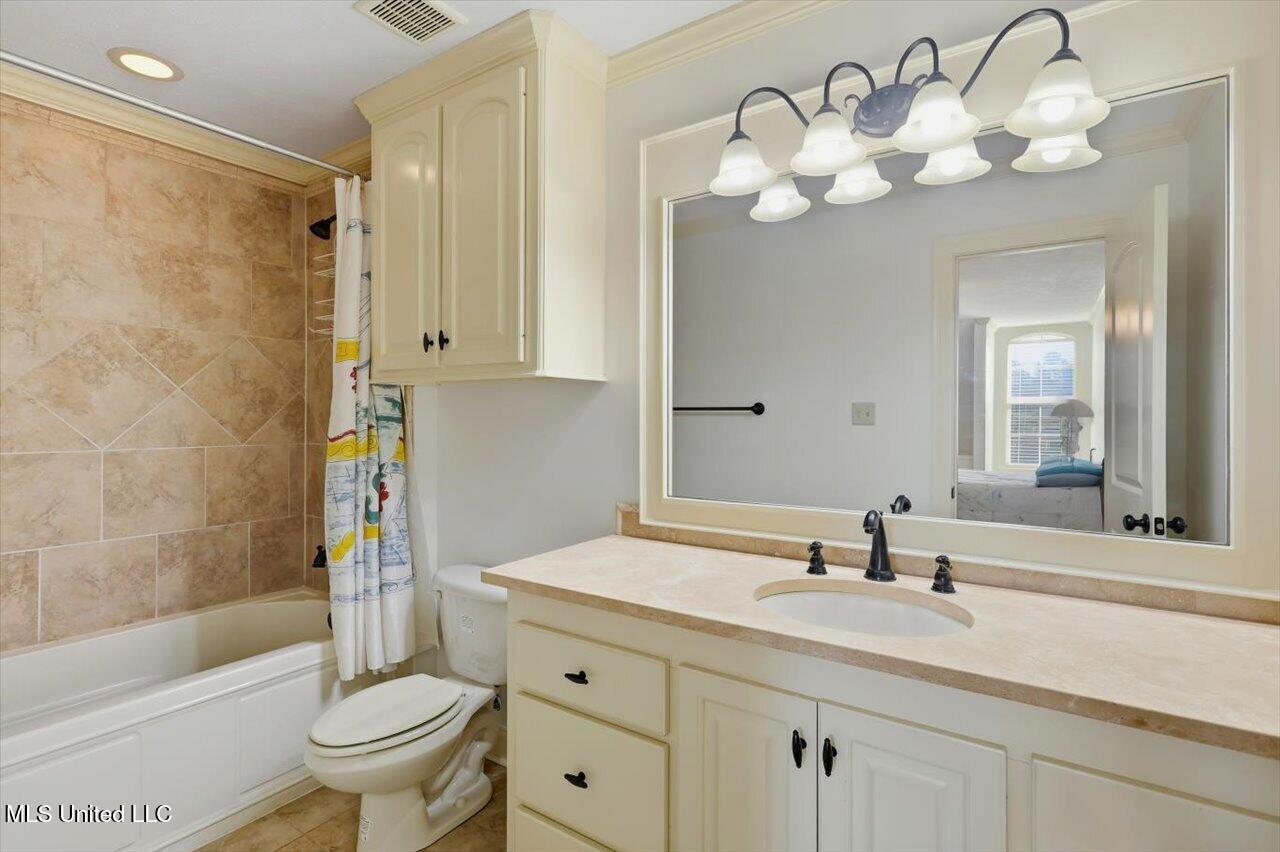 202 Esplanade Drive Property Photo 42