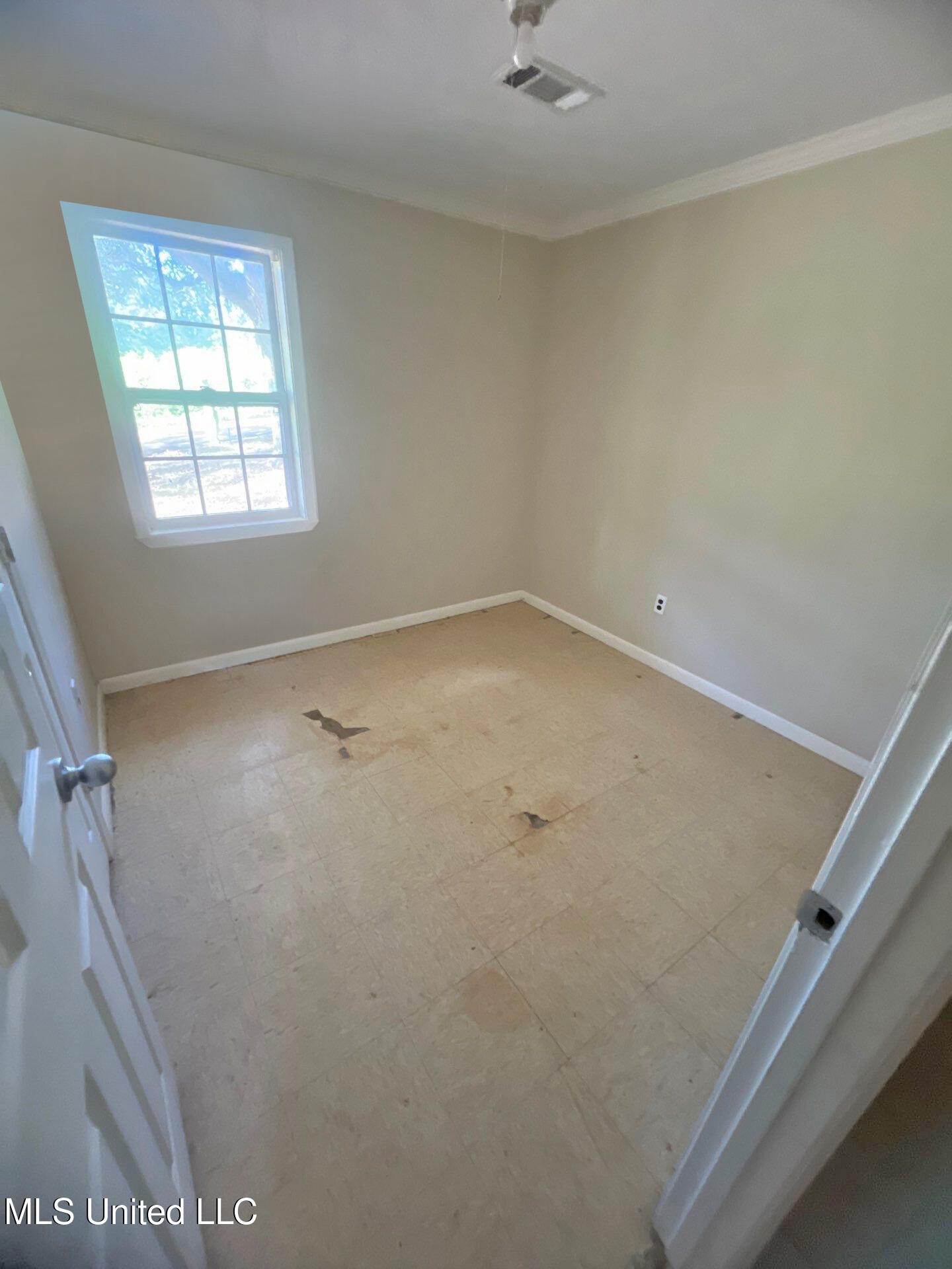 285 Mcginty Street Property Photo 9