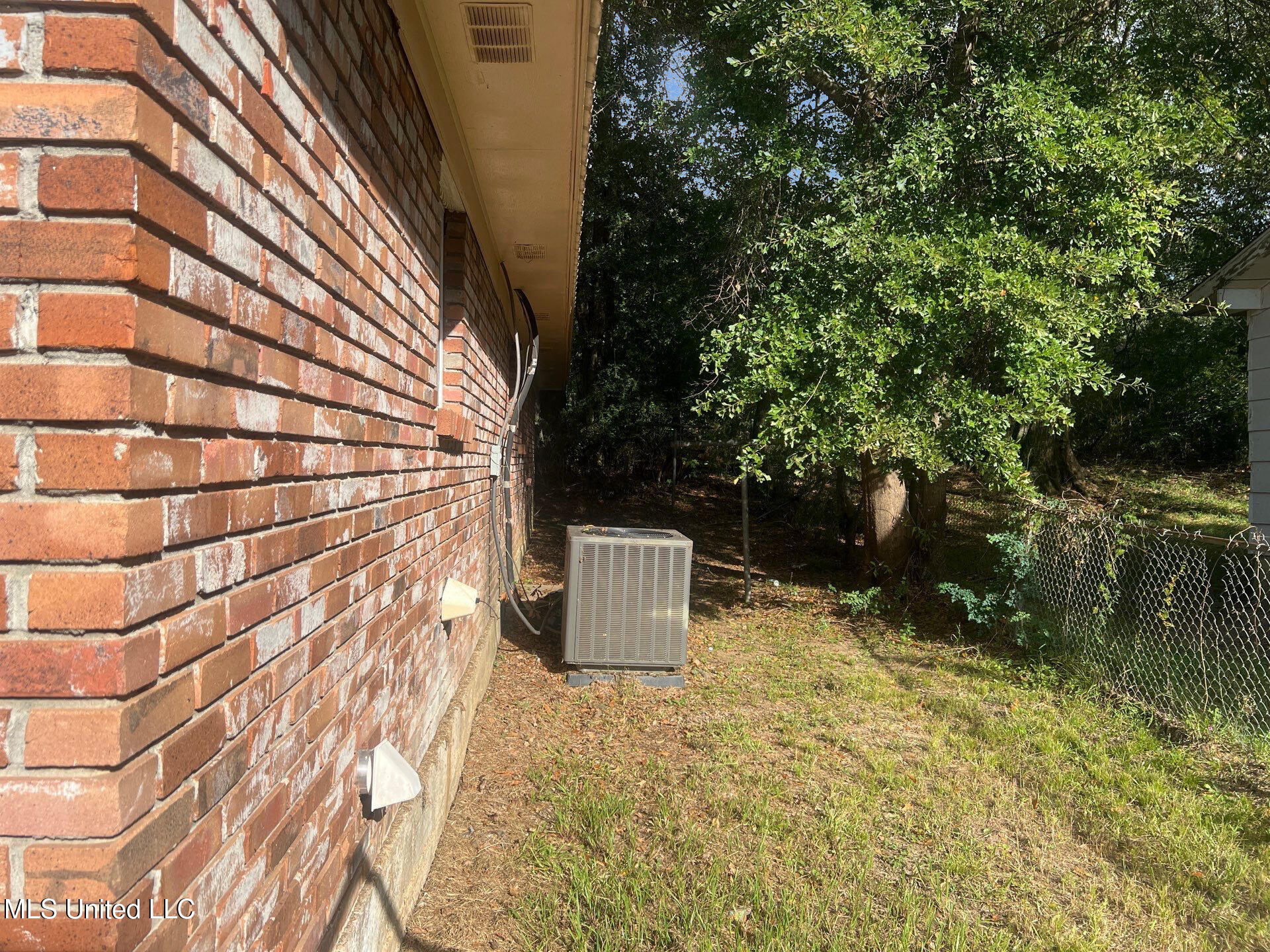 285 Mcginty Street Property Photo 14