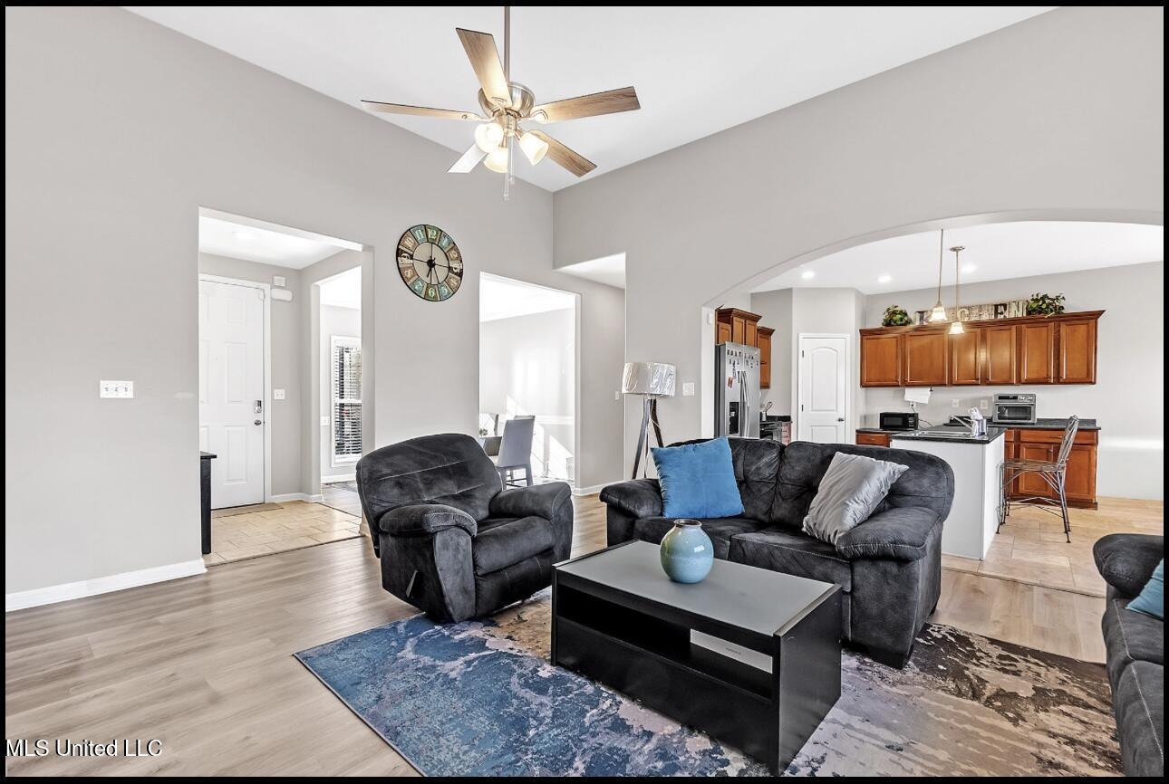 8754 Lezlarkin Lane Property Photo 13