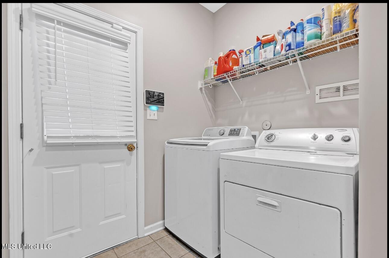 8754 Lezlarkin Lane Property Photo 16