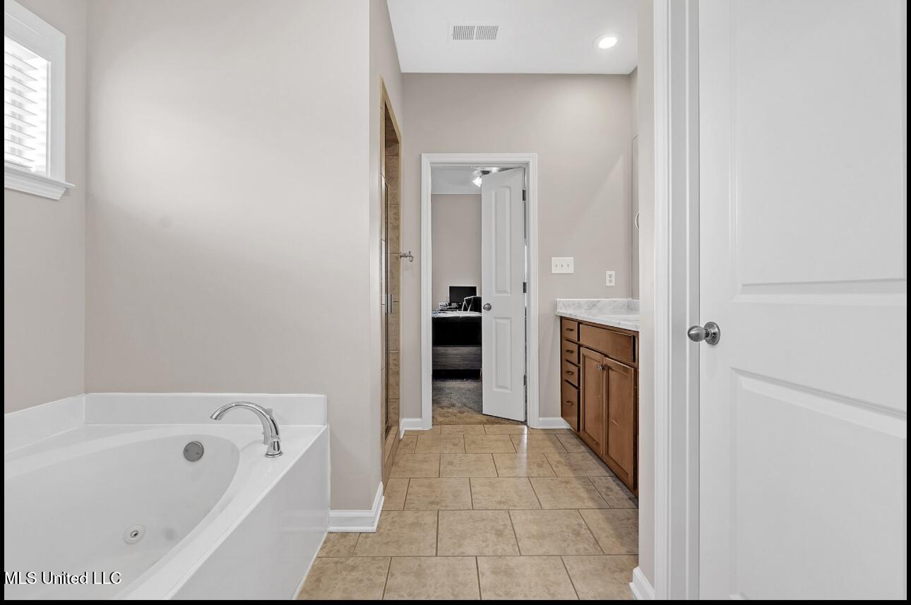 8754 Lezlarkin Lane Property Photo 19