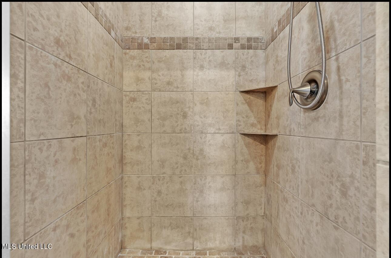 8754 Lezlarkin Lane Property Photo 21