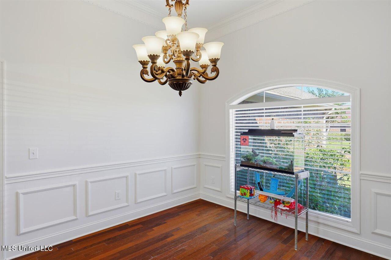 353 Kings Ridge Circle Property Photo 14