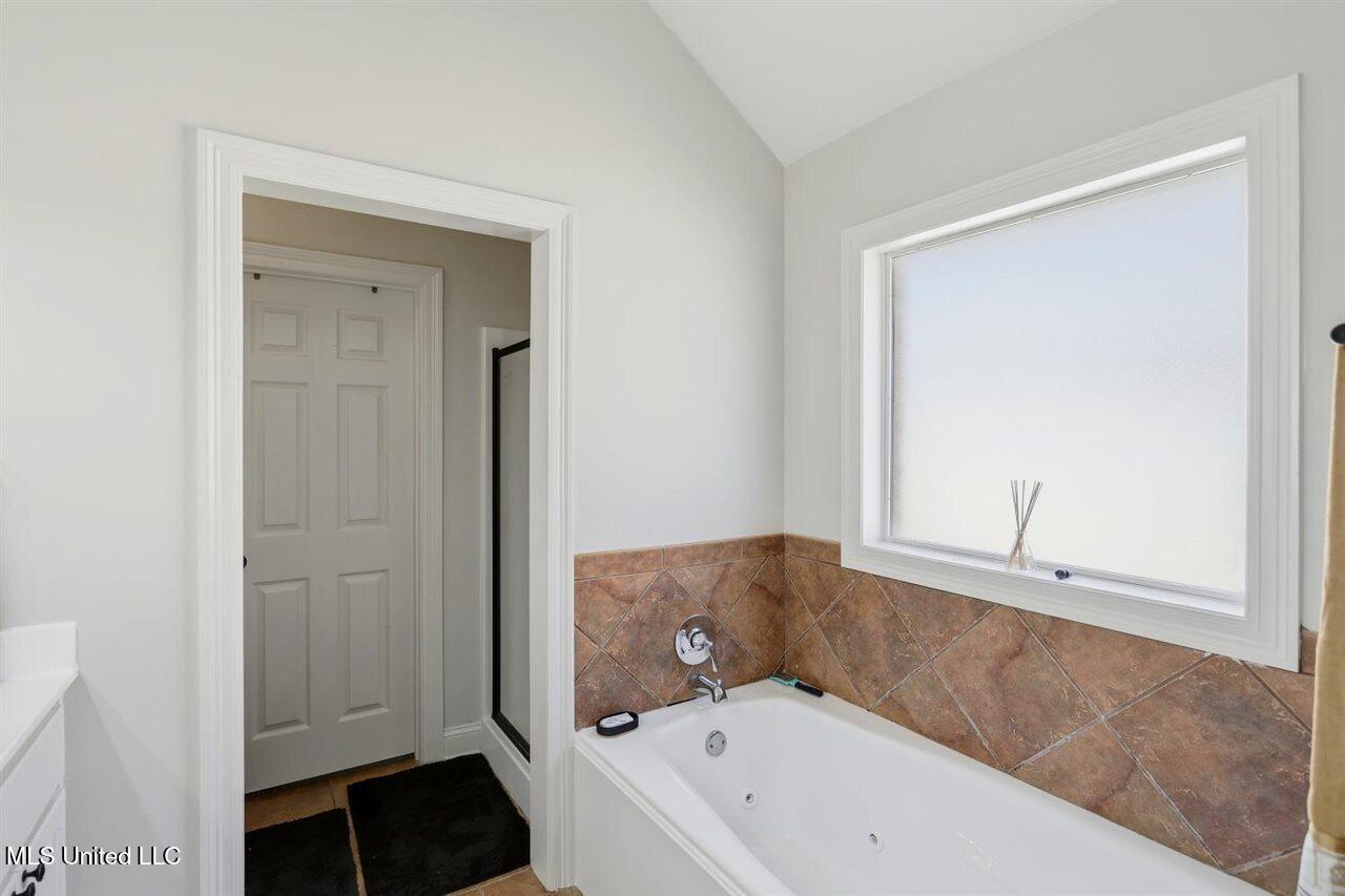 353 Kings Ridge Circle Property Photo 19