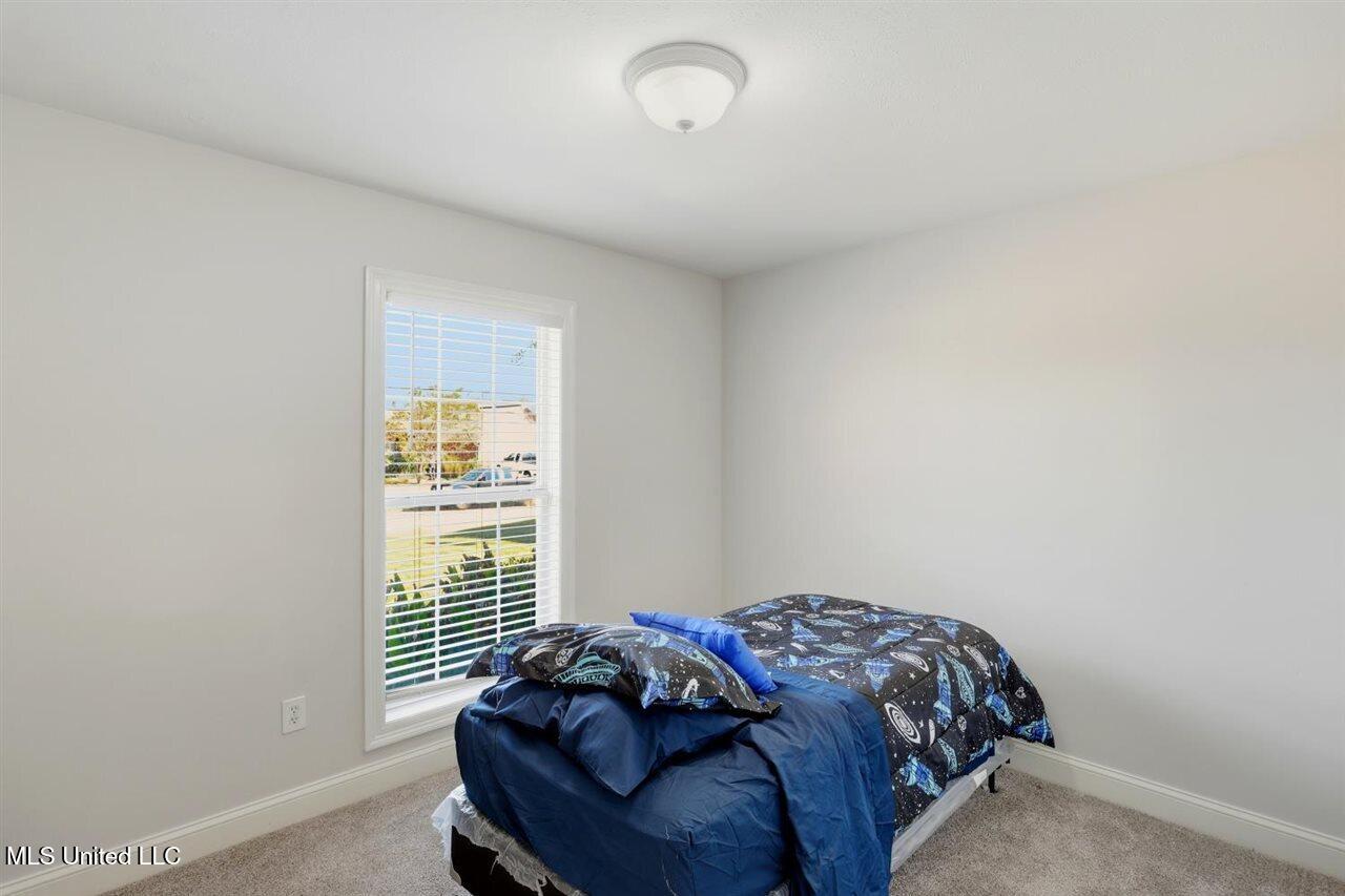 353 Kings Ridge Circle Property Photo 21