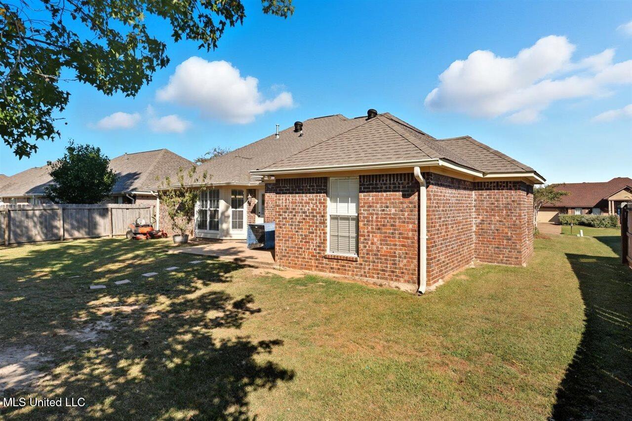 353 Kings Ridge Circle Property Photo 26